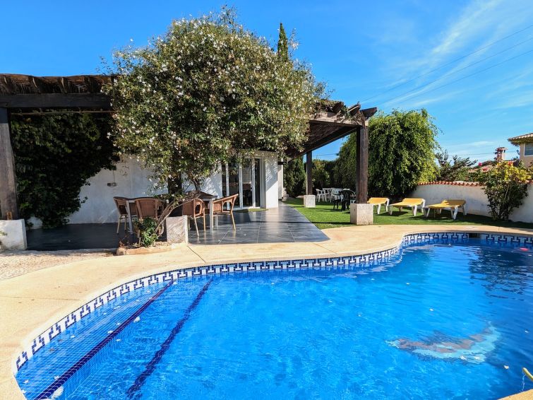 Search and Stay destination La Nucia, VC - Spain from AU$ 408. Mexico
