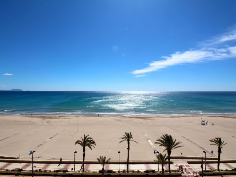 Licht appartement voor 4 personen in El Campello/Villajoyosa in El Campello