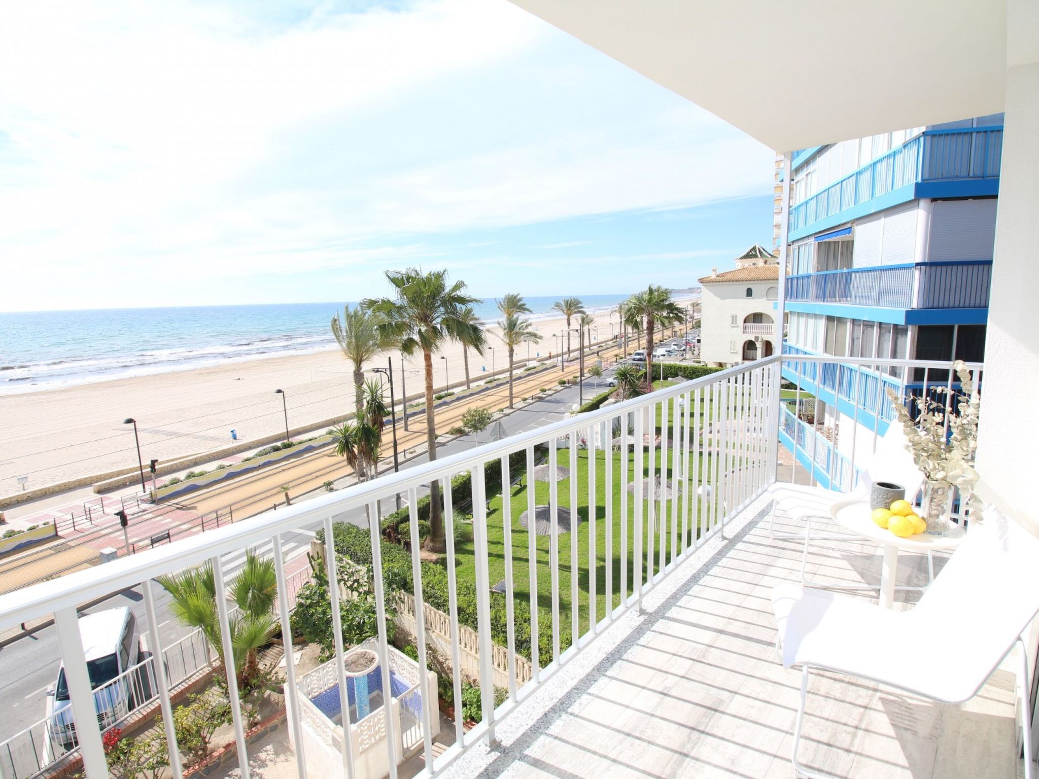 APARTAMENTO MEDITERRANEO — Terrace (3 of 25)