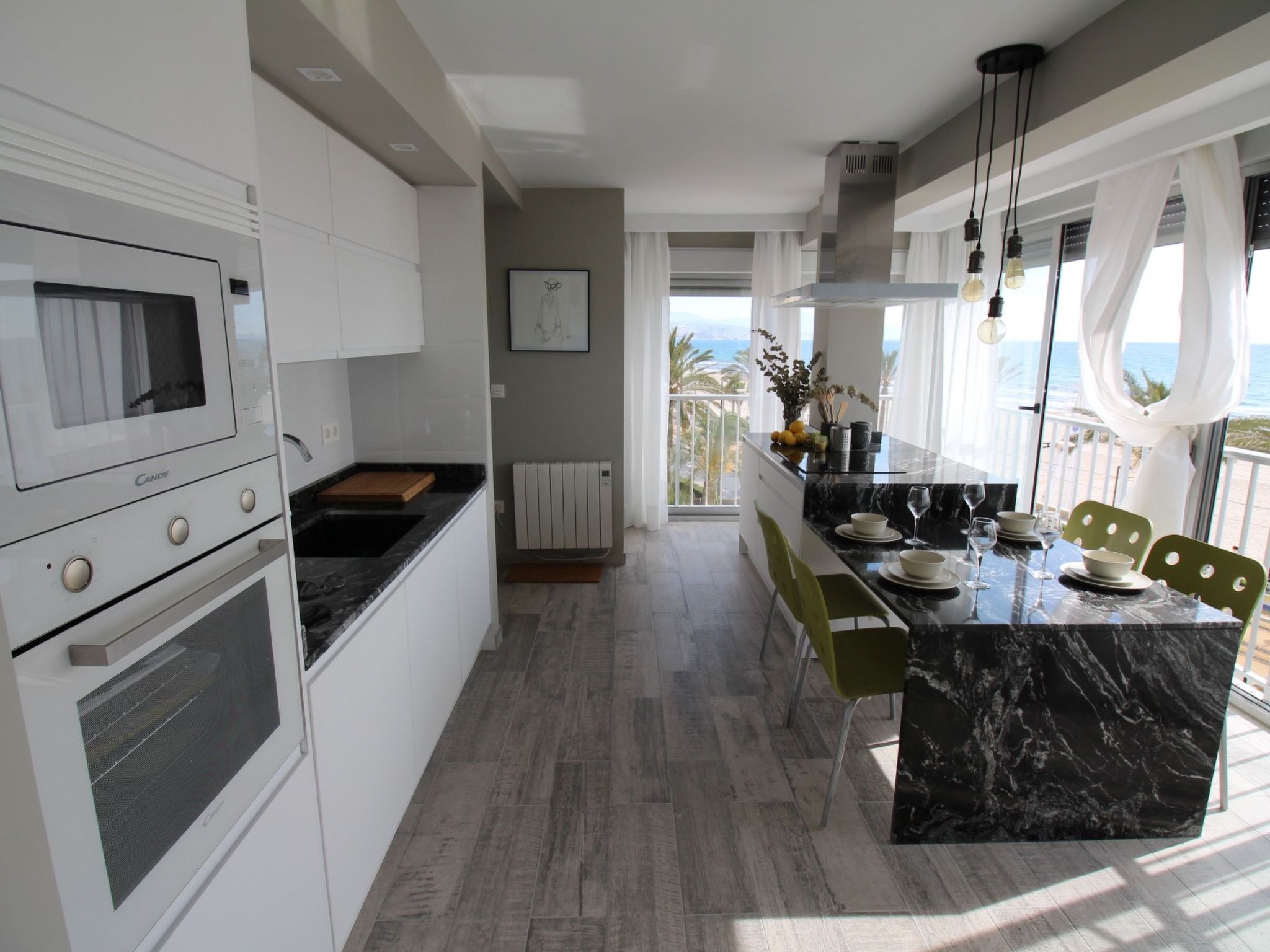 Appartement APARTAMENTO MEDITERRANEO – Cuisine et coin repas, photo 6 sur 25