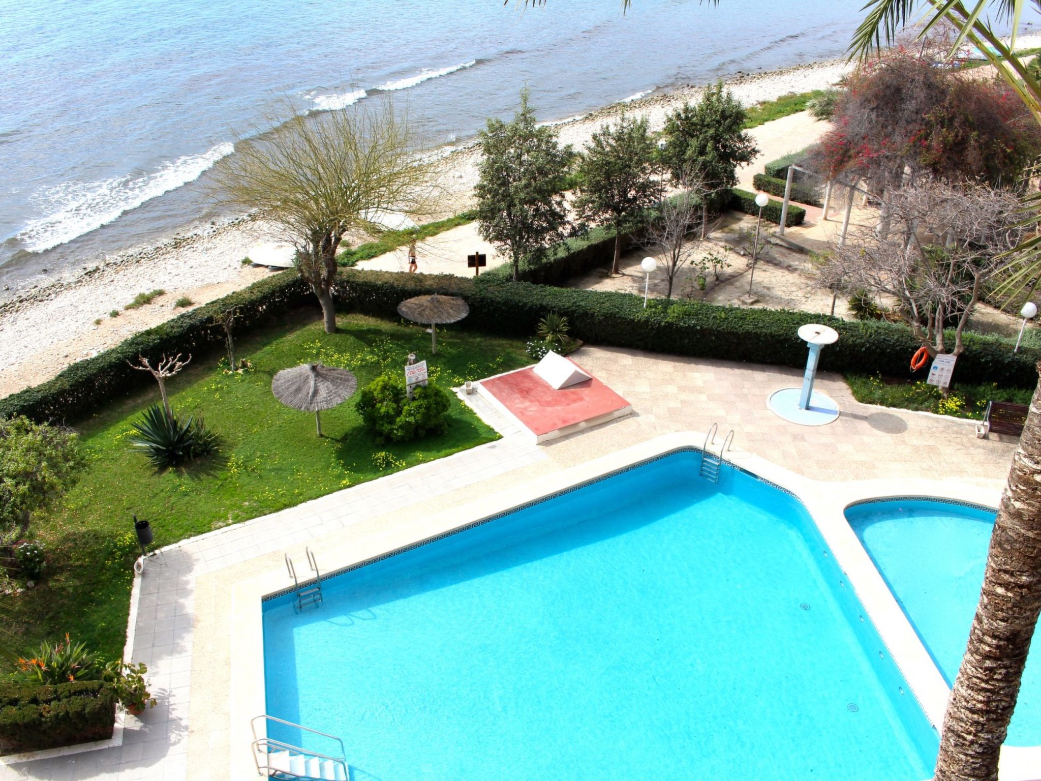 APARTAMENTO CABO AZUL