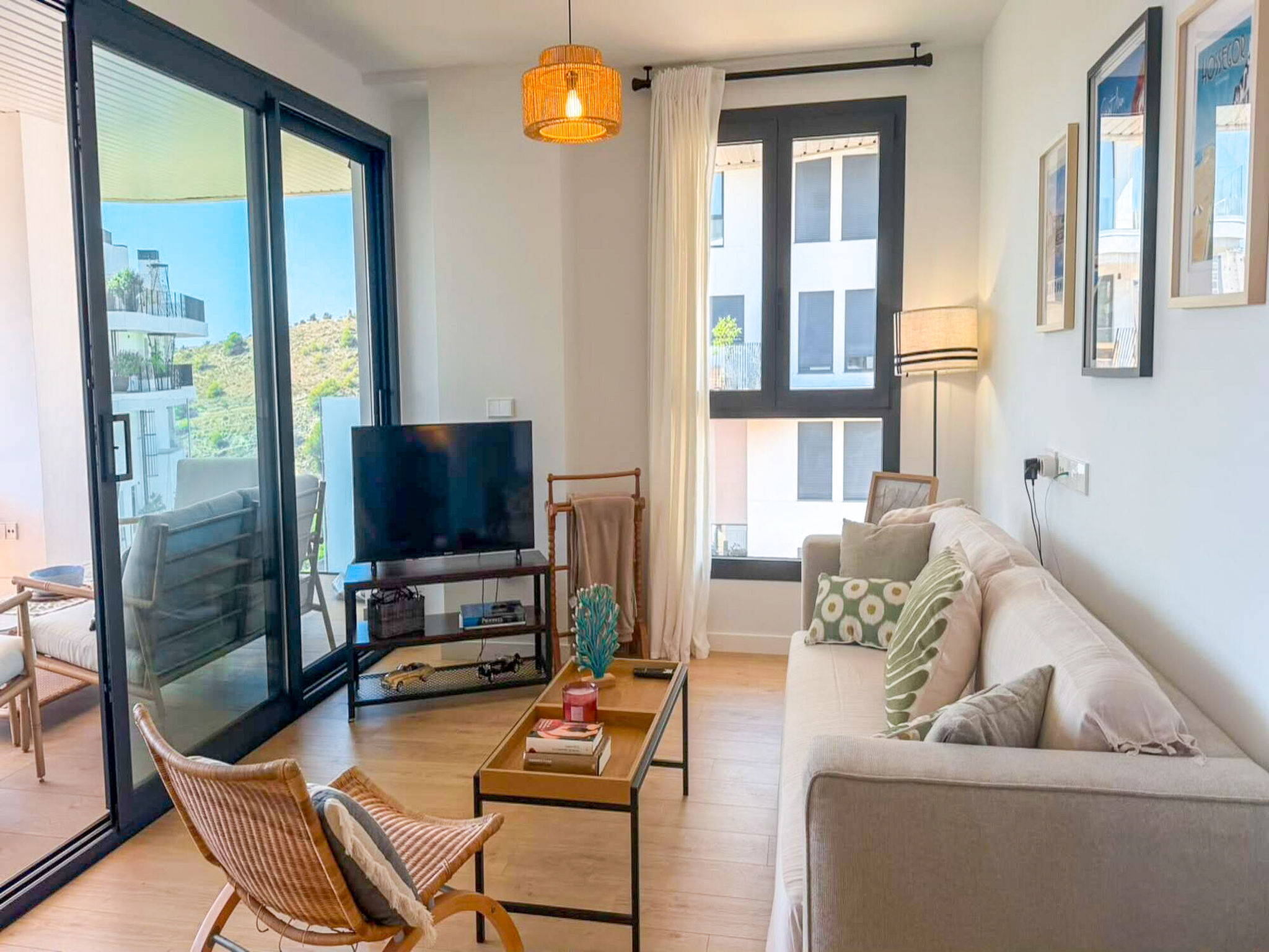 Residencial Áster - Binnen