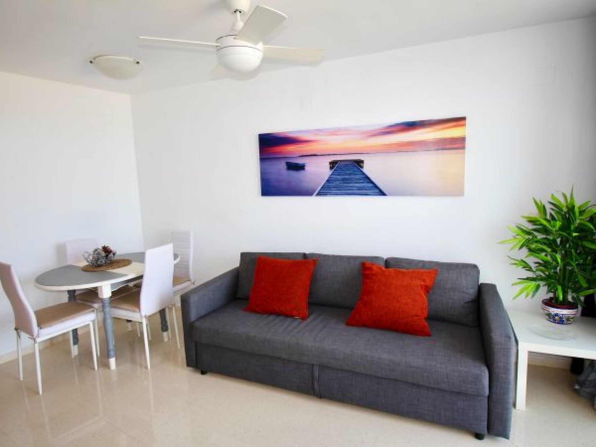 Photo of APARTAMENTO POSTIGUET CON BALCON