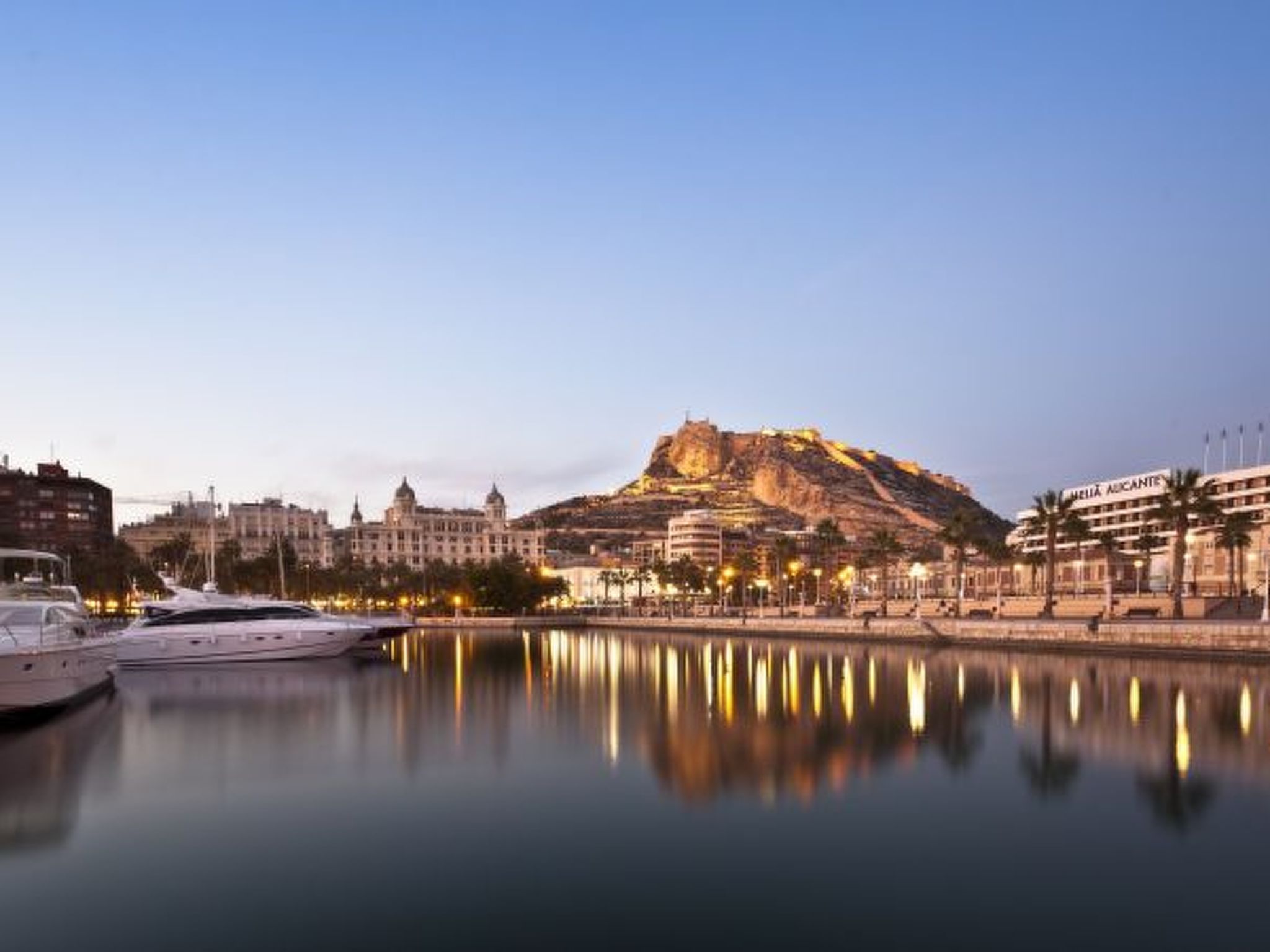 Photo of APARTAMENTO POSTIGUET CON BALCON