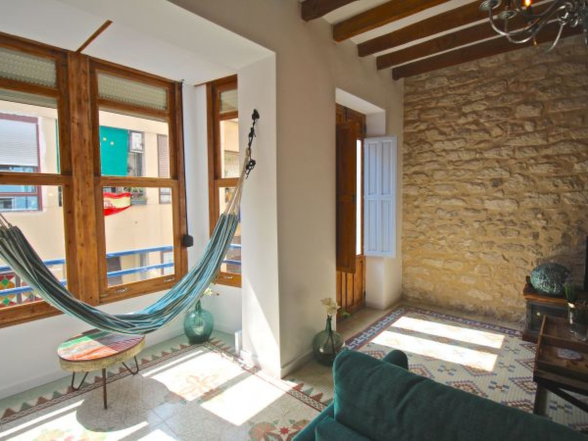 Photo of APART. GRANDE Y LUMINOSO EN EL CENTRO DE ALICANTE