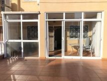 Lichte hoekwoning met grote tuin, vlakbij strand en golf in Torrevieja - thumbnail 1