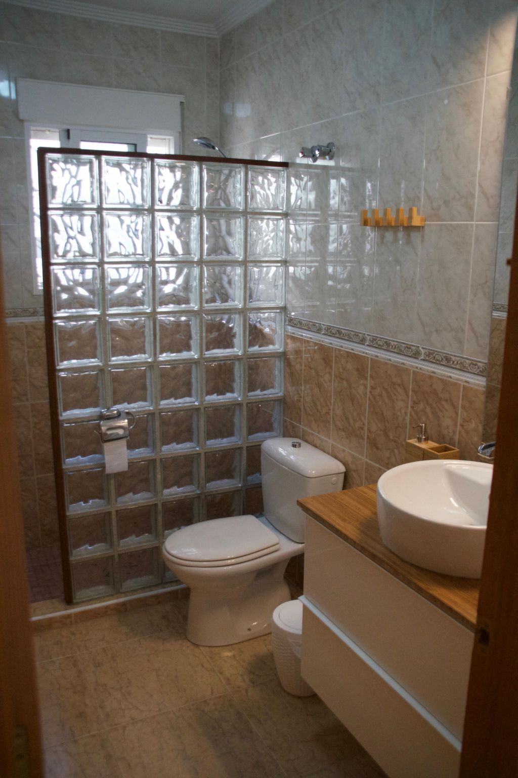 Appartement mit Dachterrasse und Balkon plus Gemeinschaftspool, in der Nähe von-Image-tags.info