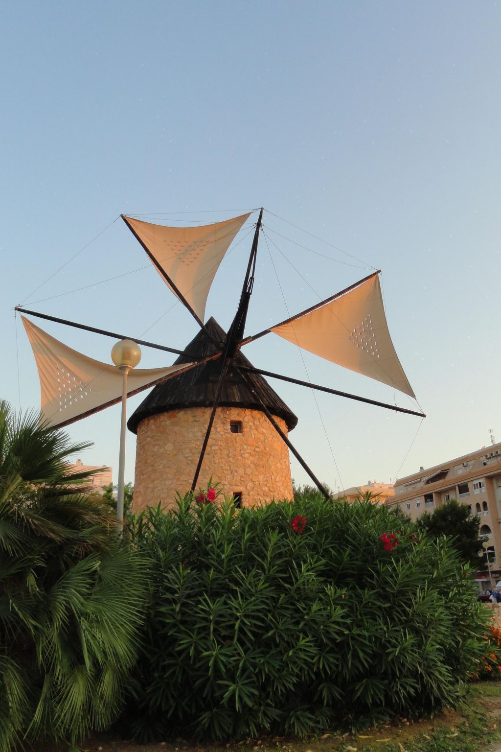 Appartement mit Dachterrasse und Balkon plus Gemeinschaftspool, in der Nähe von-Image-tags.info