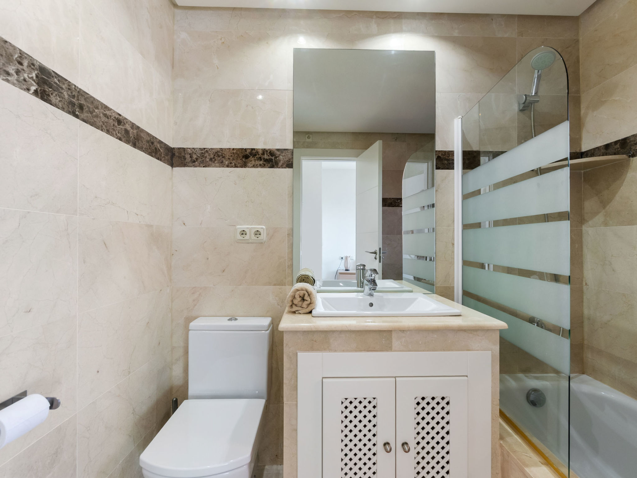 Cerro del Sol 6-Drinnen