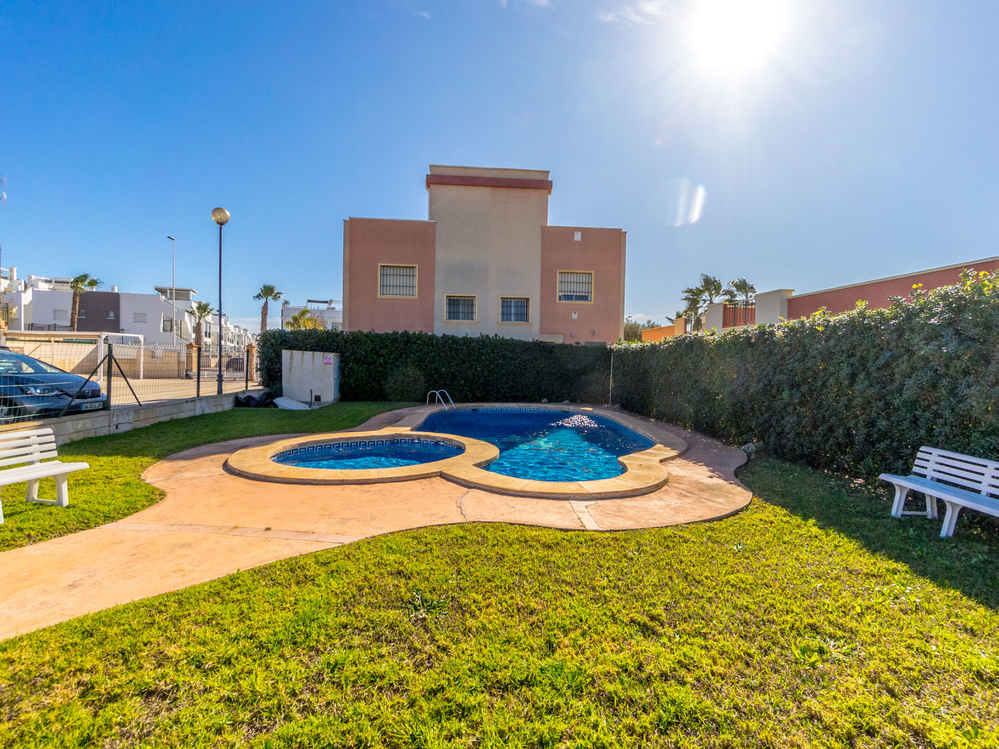 Residencial Villa Madrid — Pool Outdoor (2 of 39)
