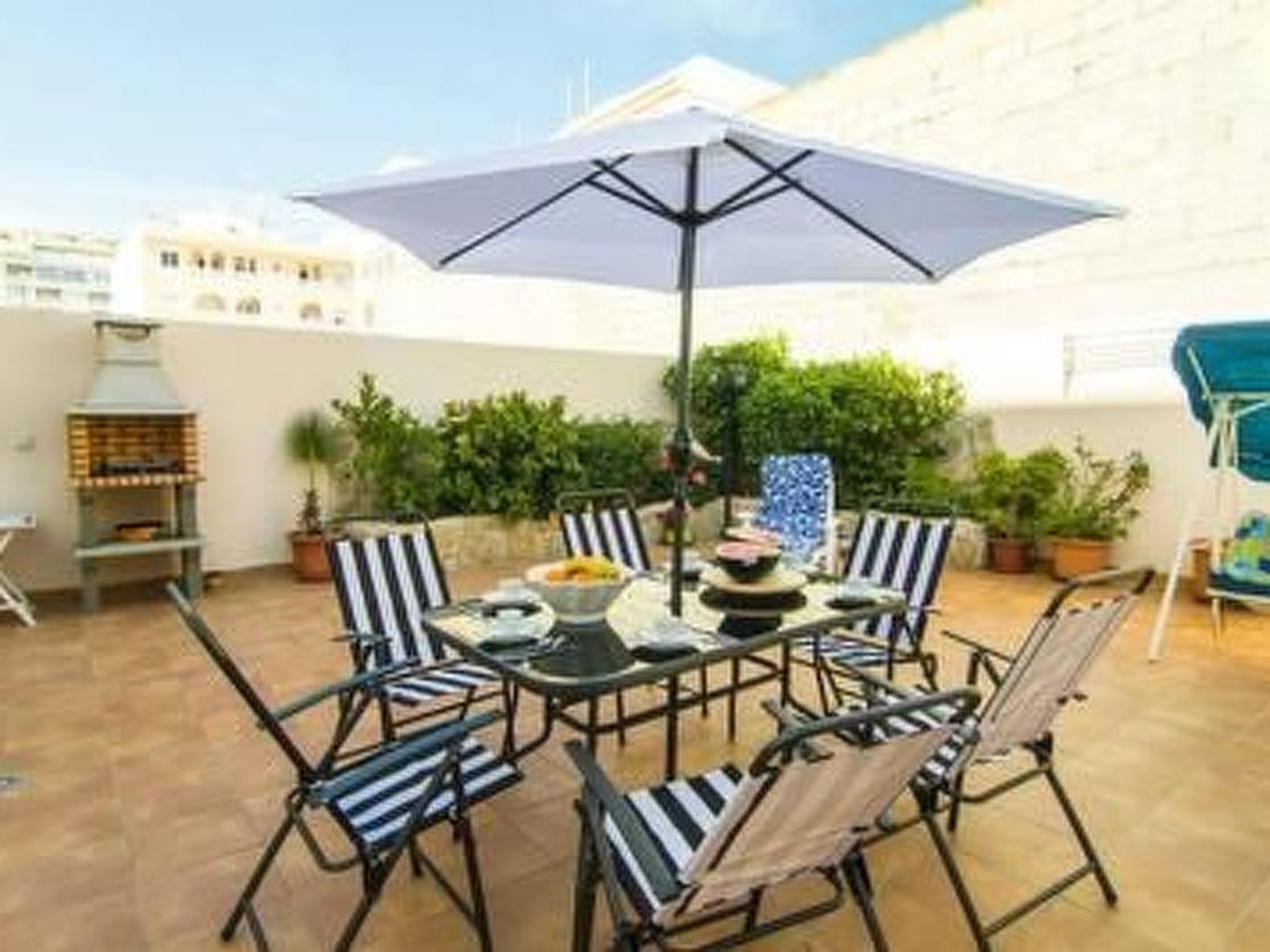 Wohnung mit Terrasse und privatem Pool