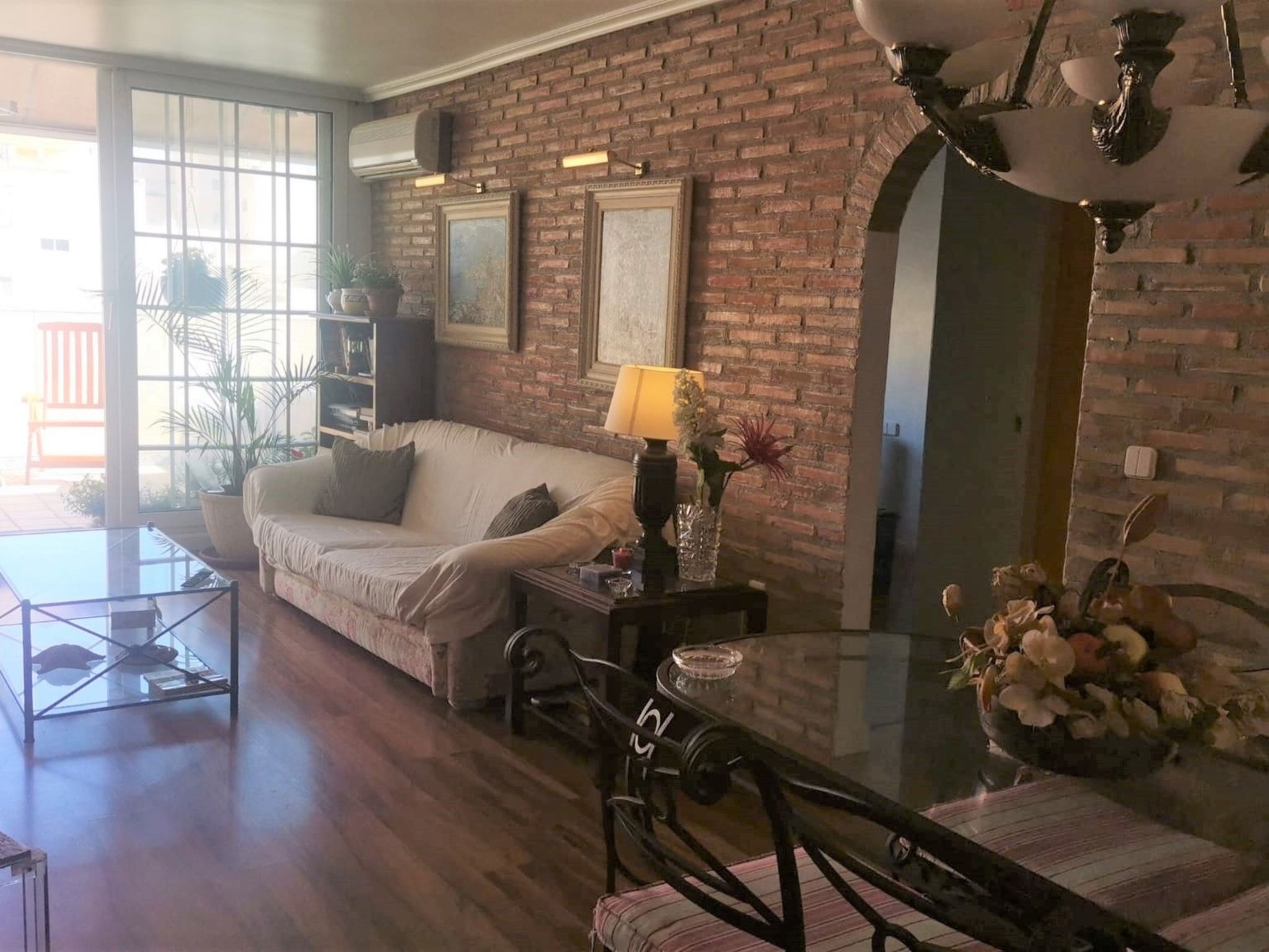 Penthouse mit drei Schlafzimmern in der Nähe von natürlichen Schwimmbädern-Binnen