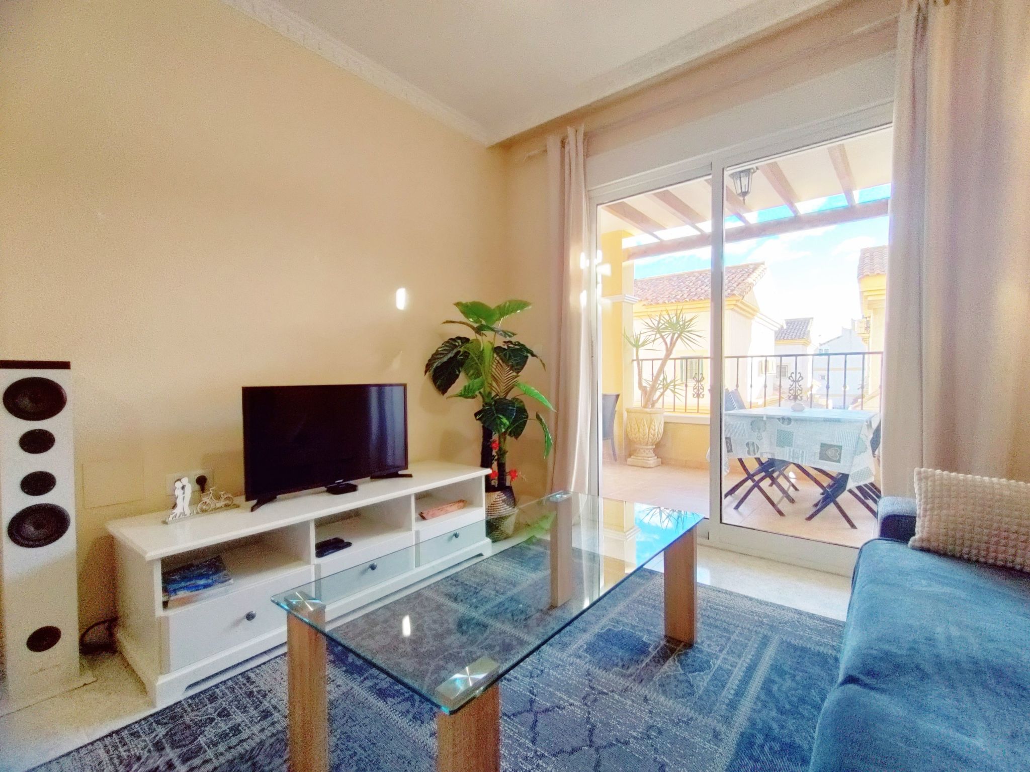 Unknown Accommodation - Binnen