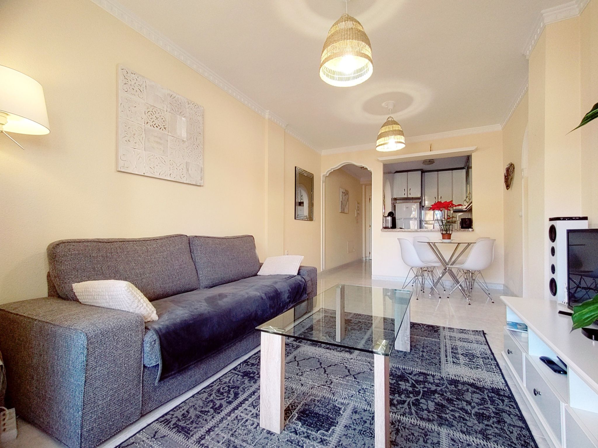 Unknown Accommodation - Binnen