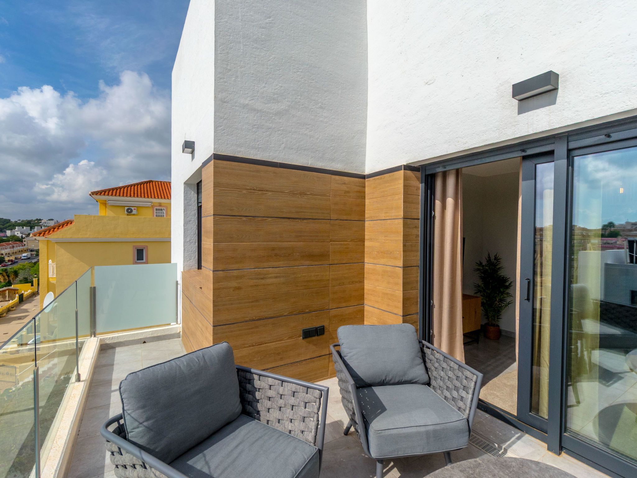 Aire Residencial-Buiten