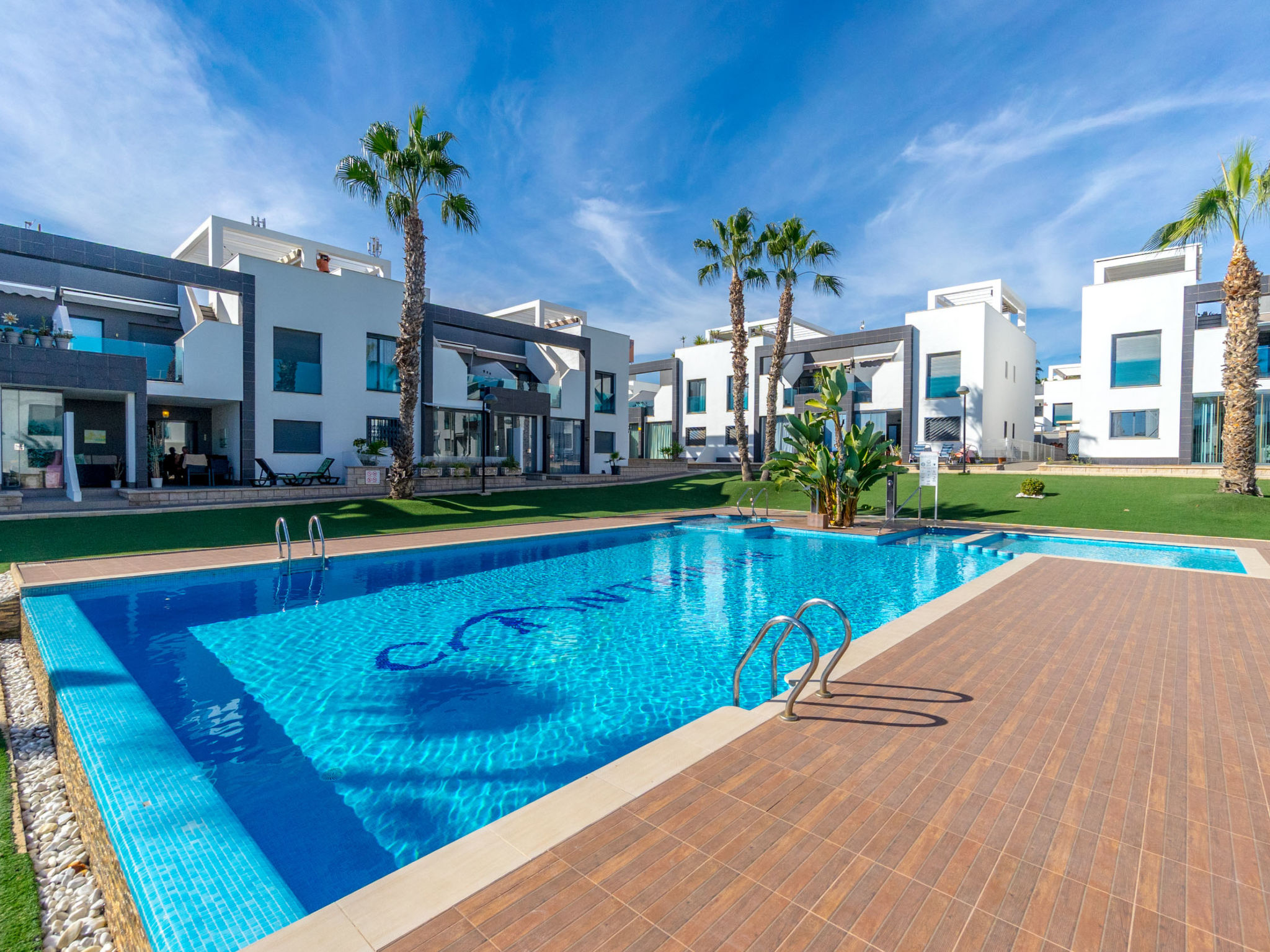 Oasis Beach II-Outside