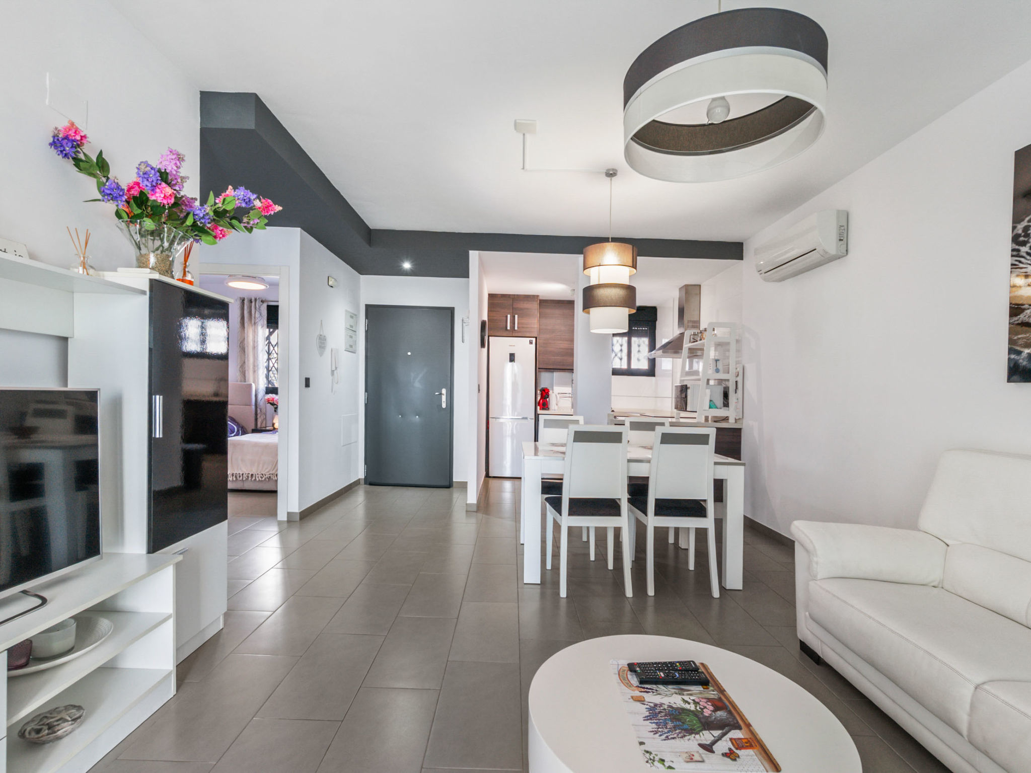 Oasis Beach II-Inside