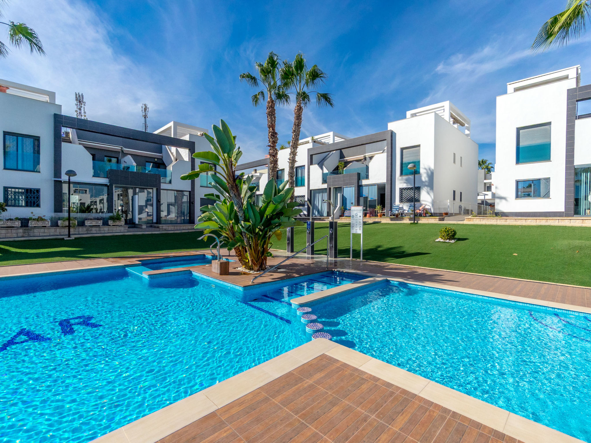 Oasis Beach II-Outside