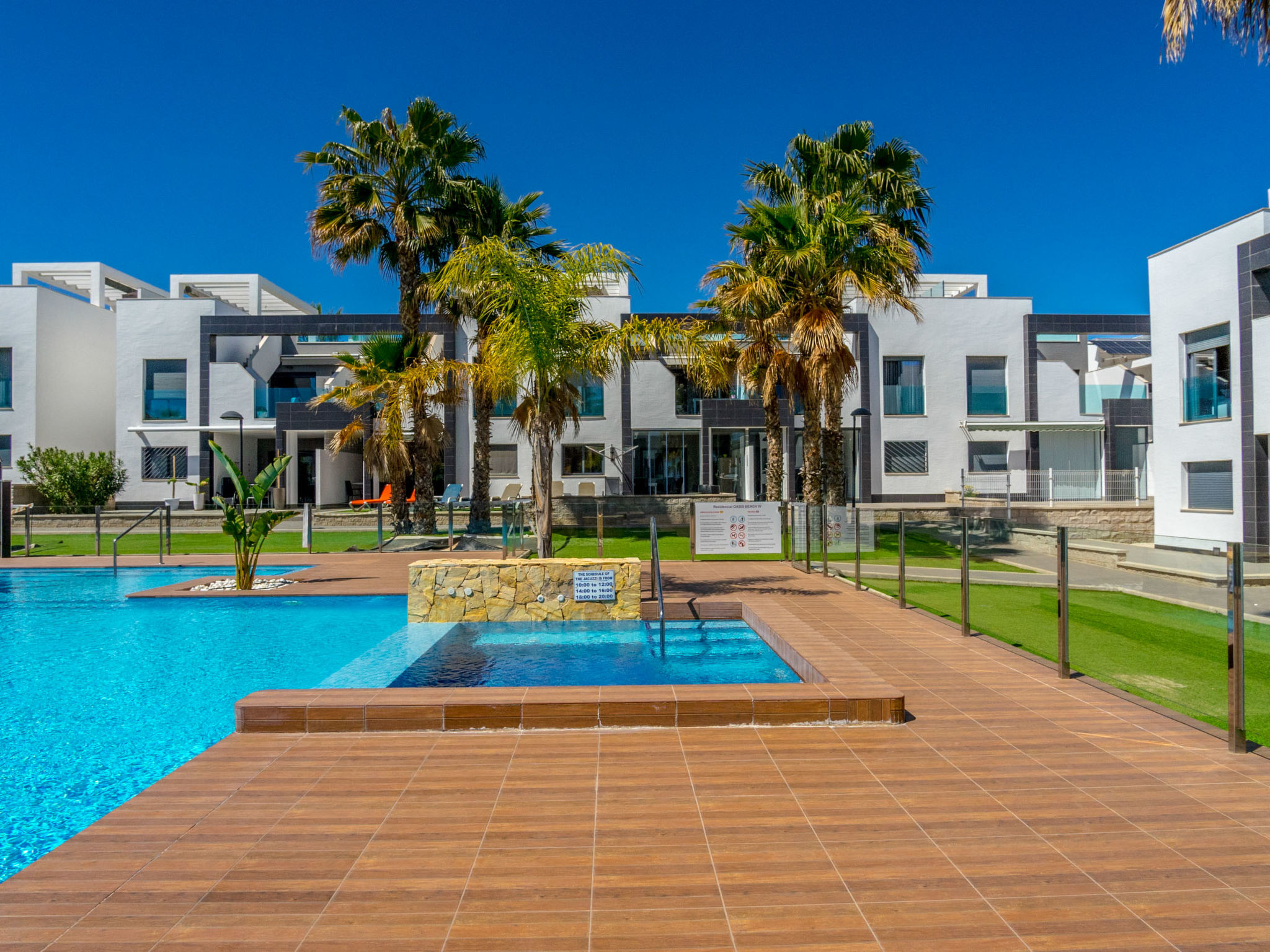 Oasis Beach II-Outside