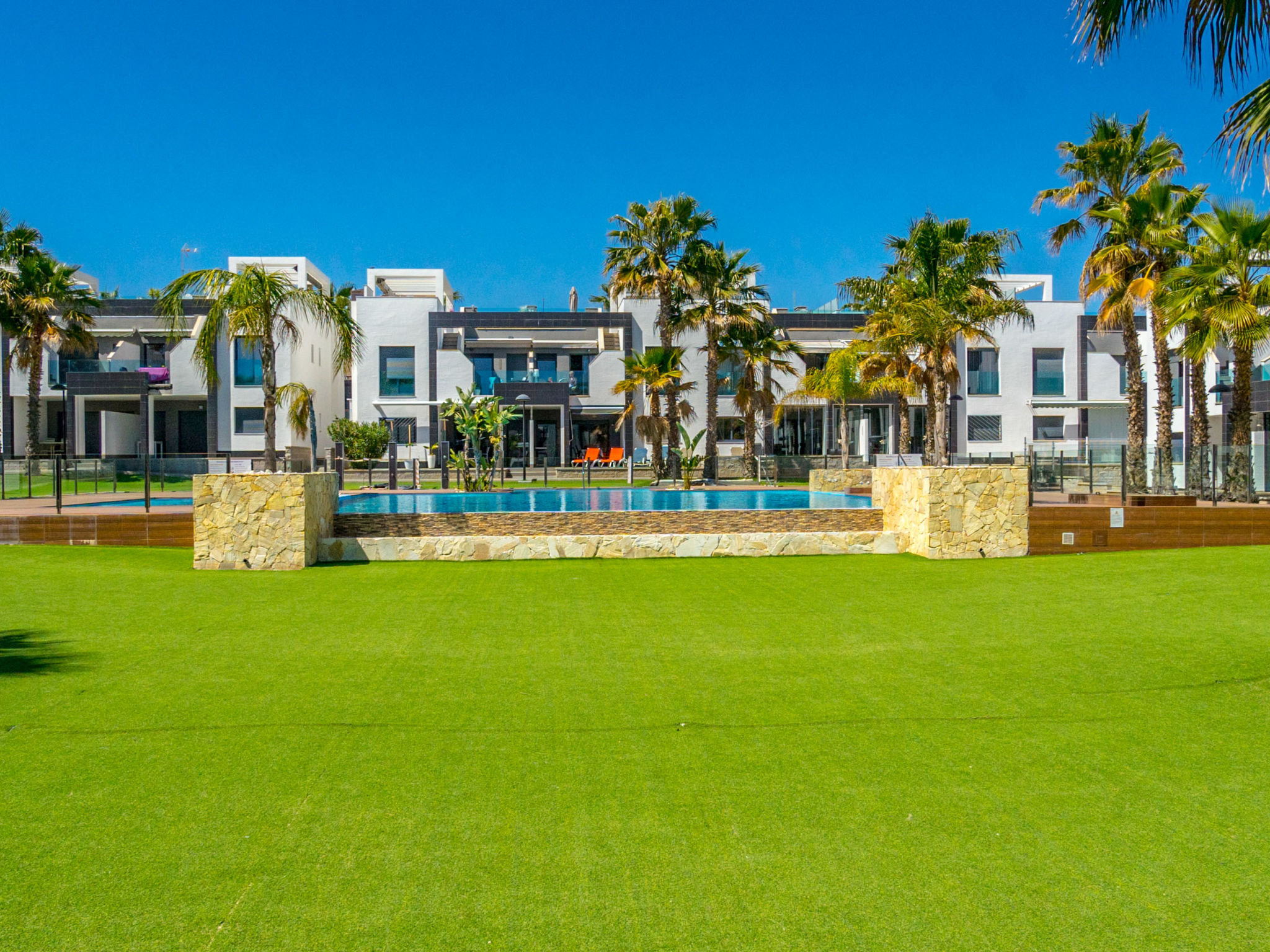 Oasis Beach II-Outside