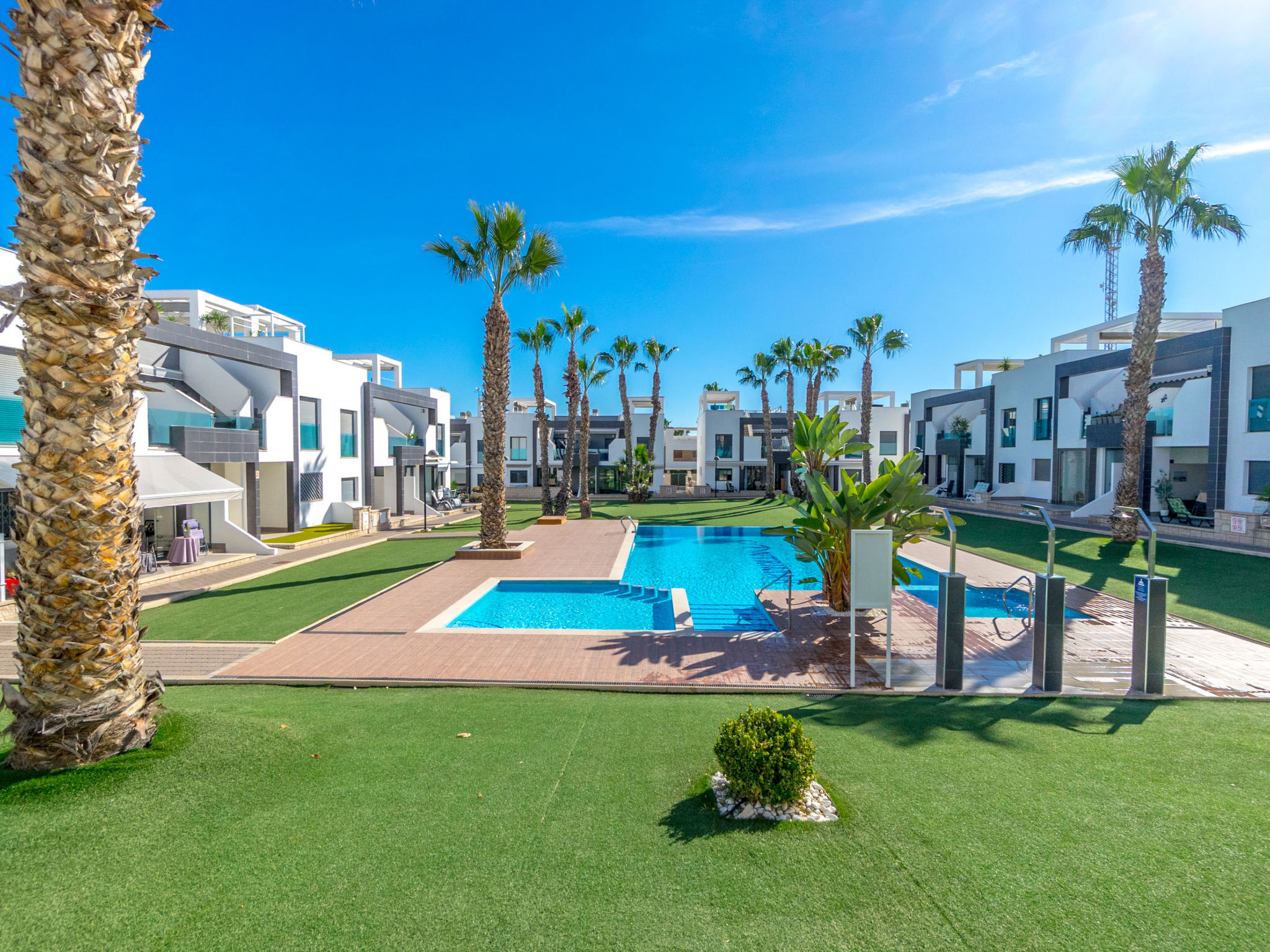 Oasis Beach II-Outside