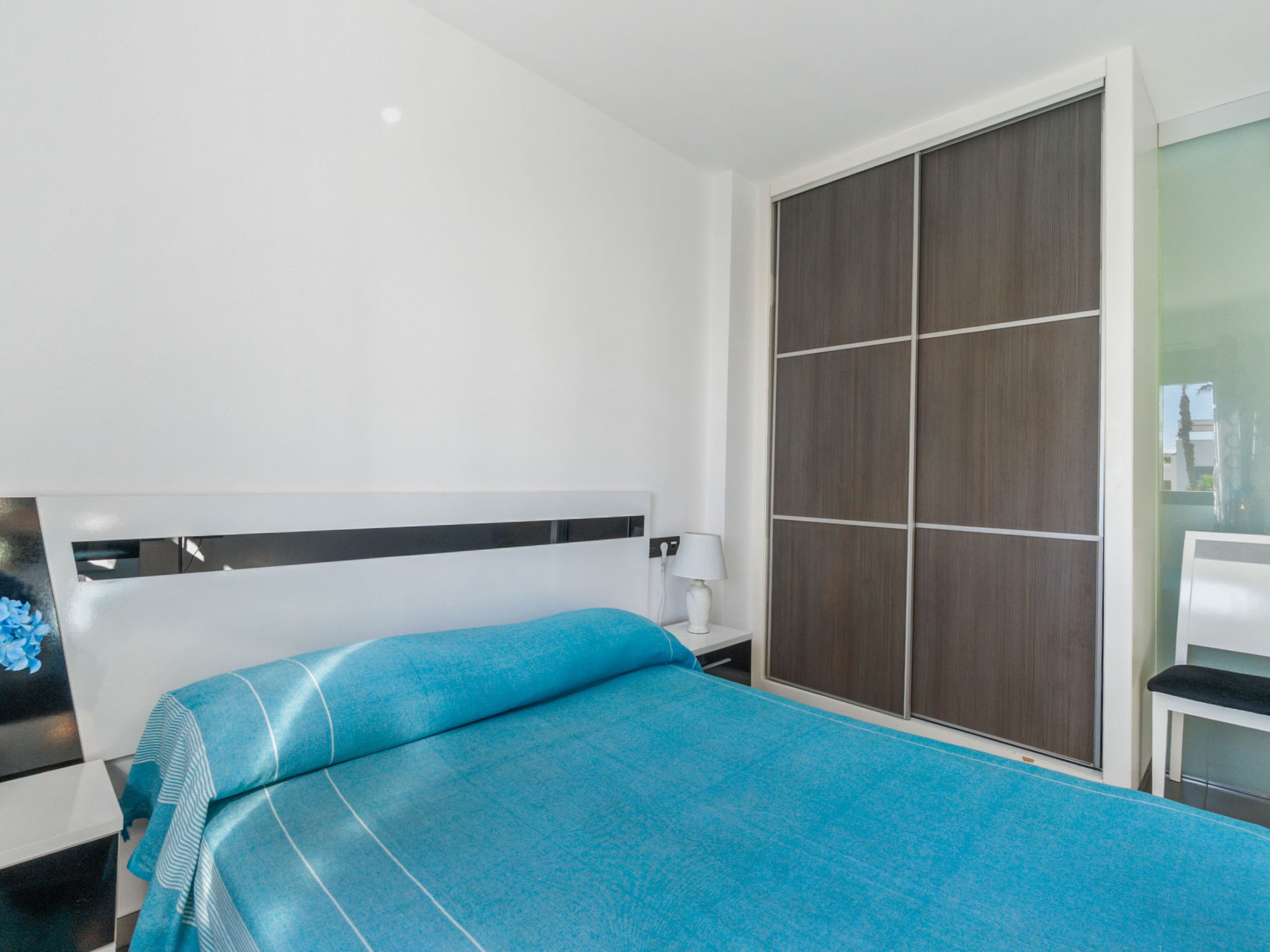 Oasis Beach II-Inside