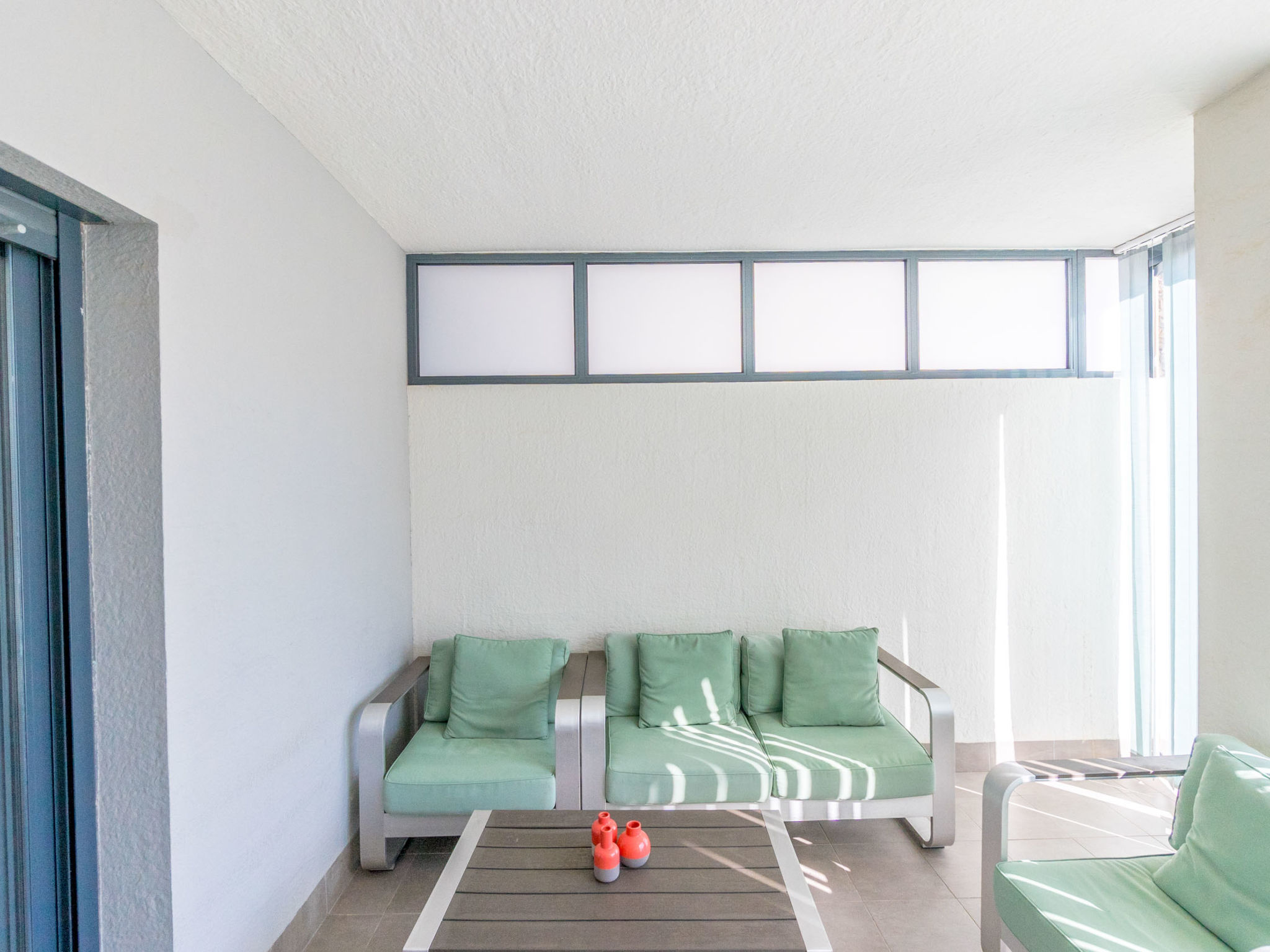 Oasis Beach II-Inside