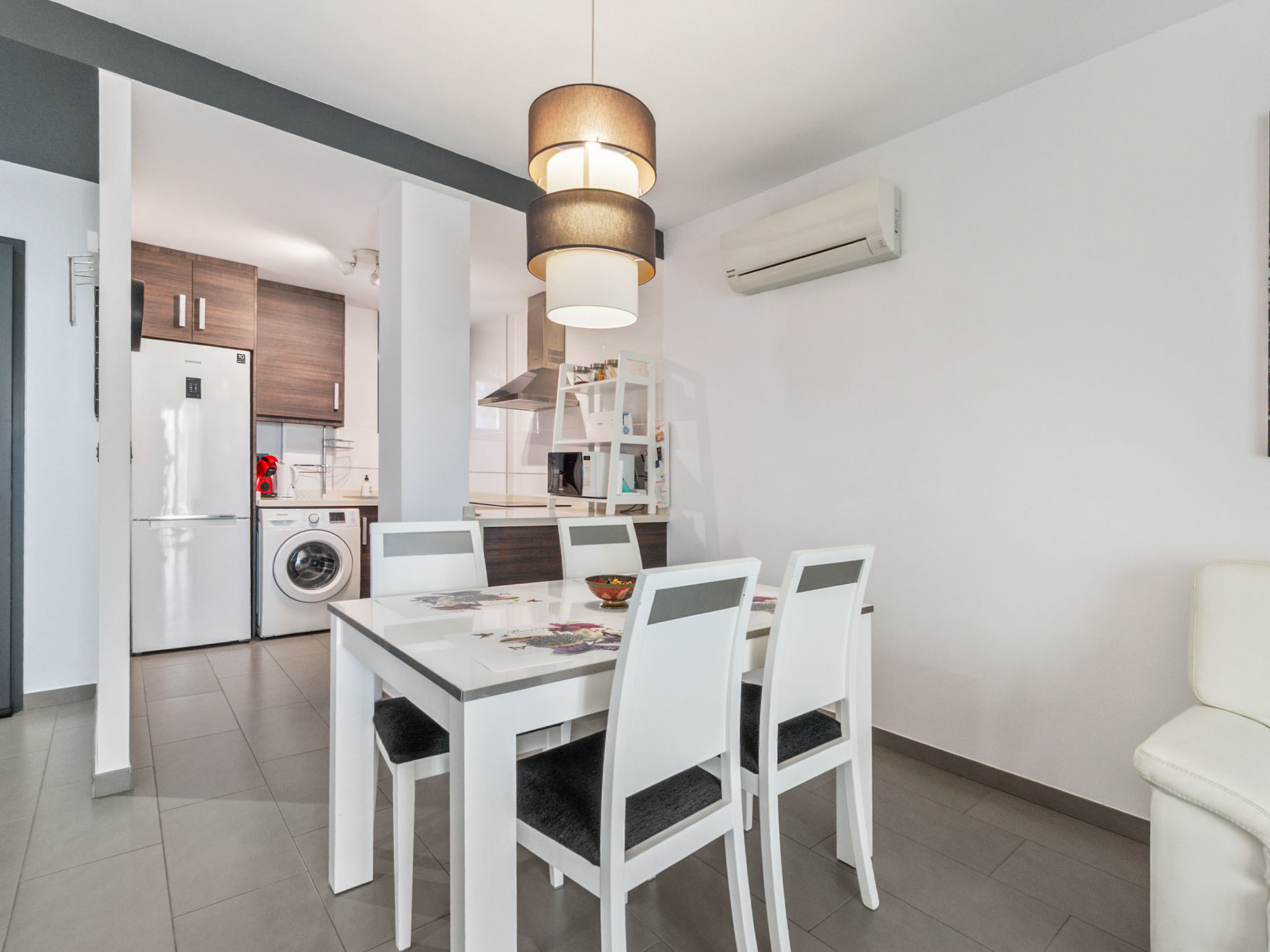 Oasis Beach II-Inside