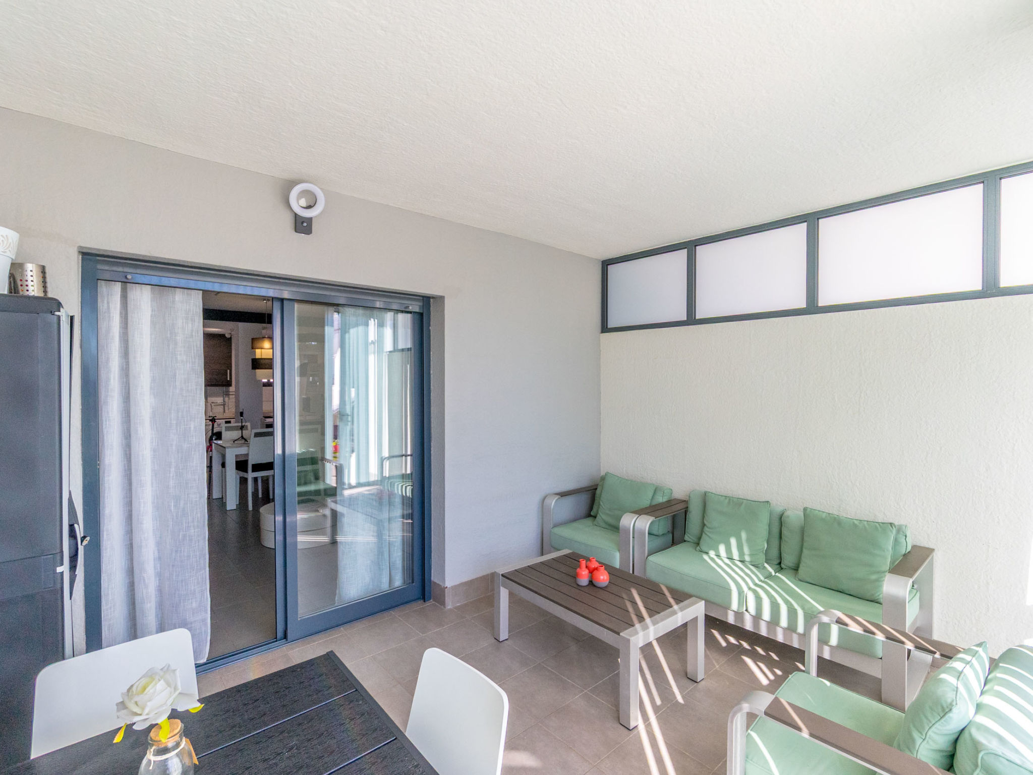 Oasis Beach II-Inside