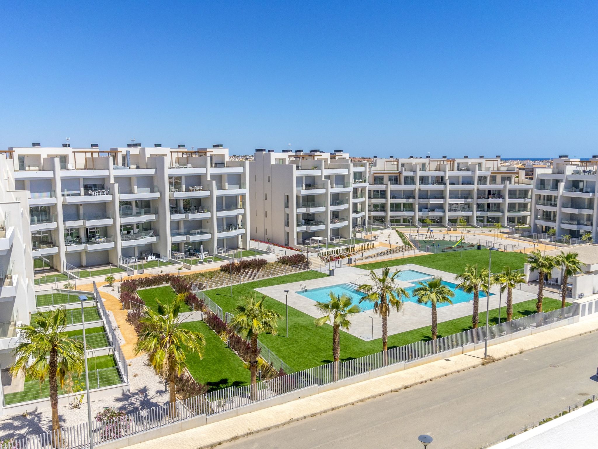 Appartement Ema Residencial 63 – Piscine extérieure, photo 35 sur 39