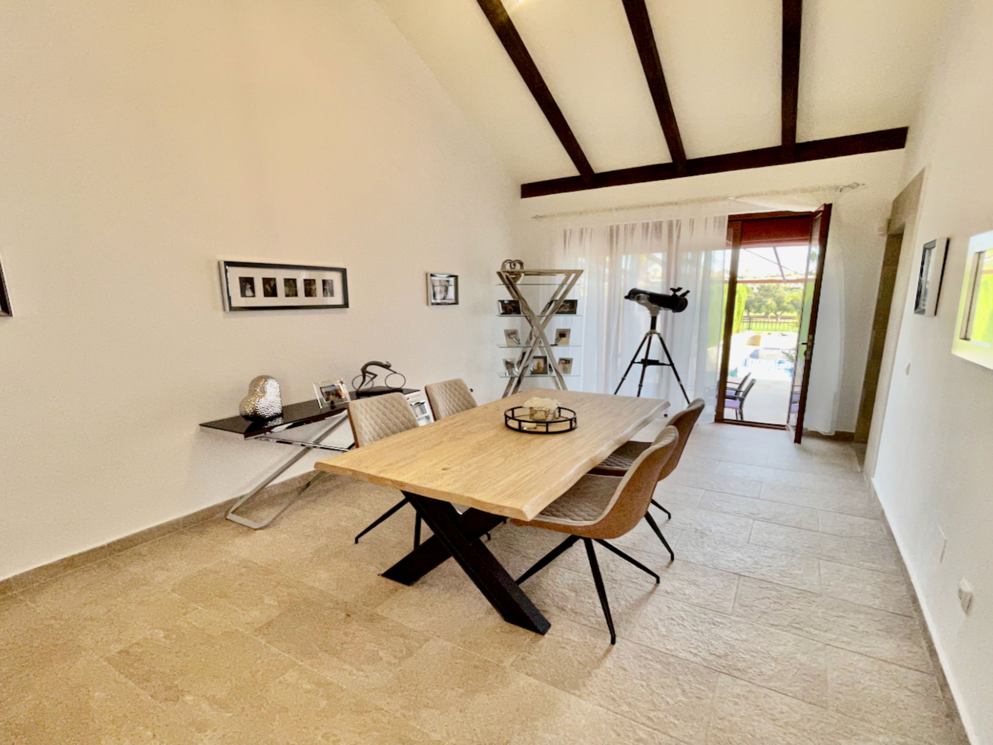 La Finca Frontline-Buiten