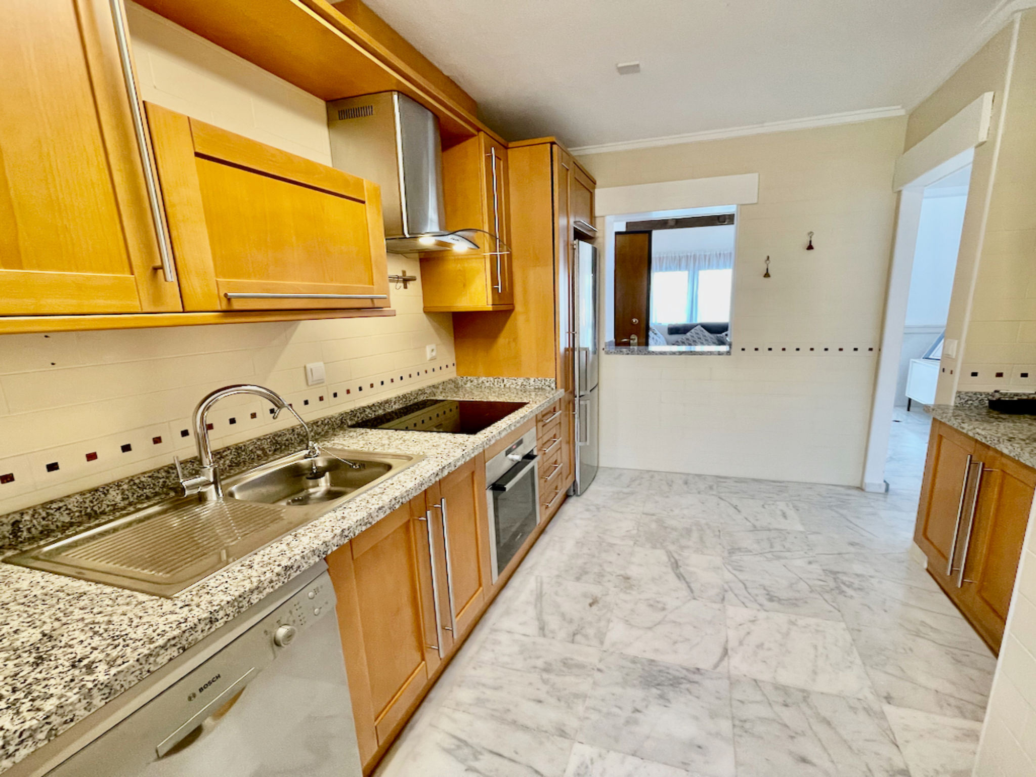 La Finca Frontline-Binnen