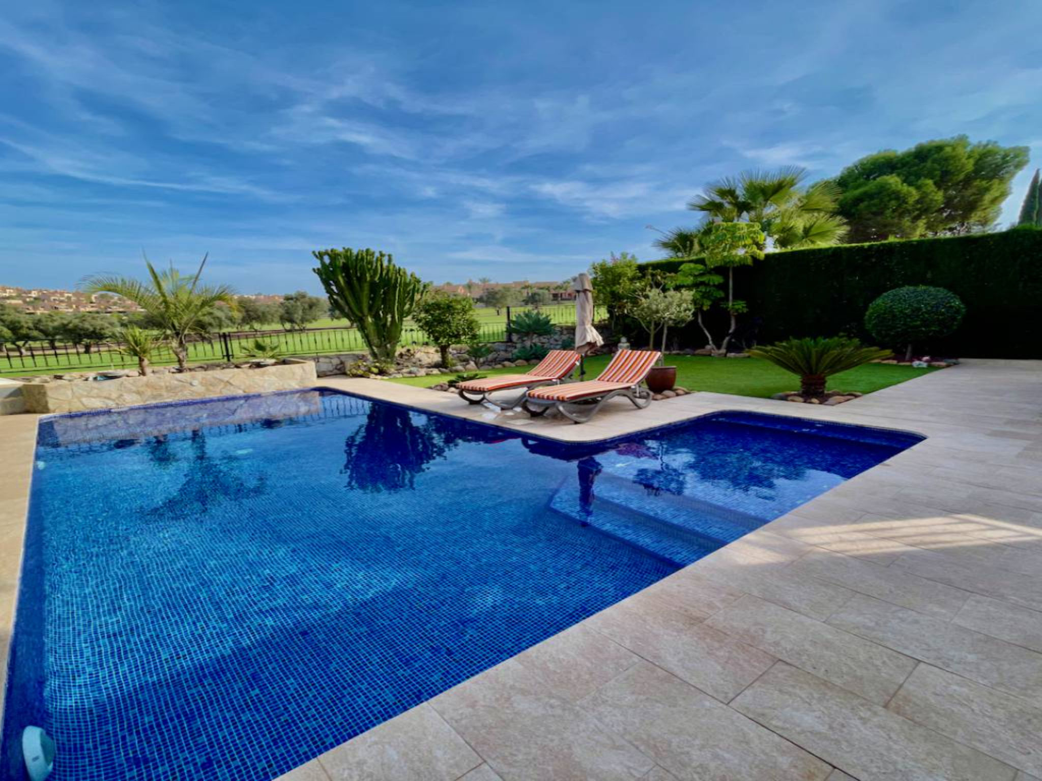 La Finca Frontline-Buiten