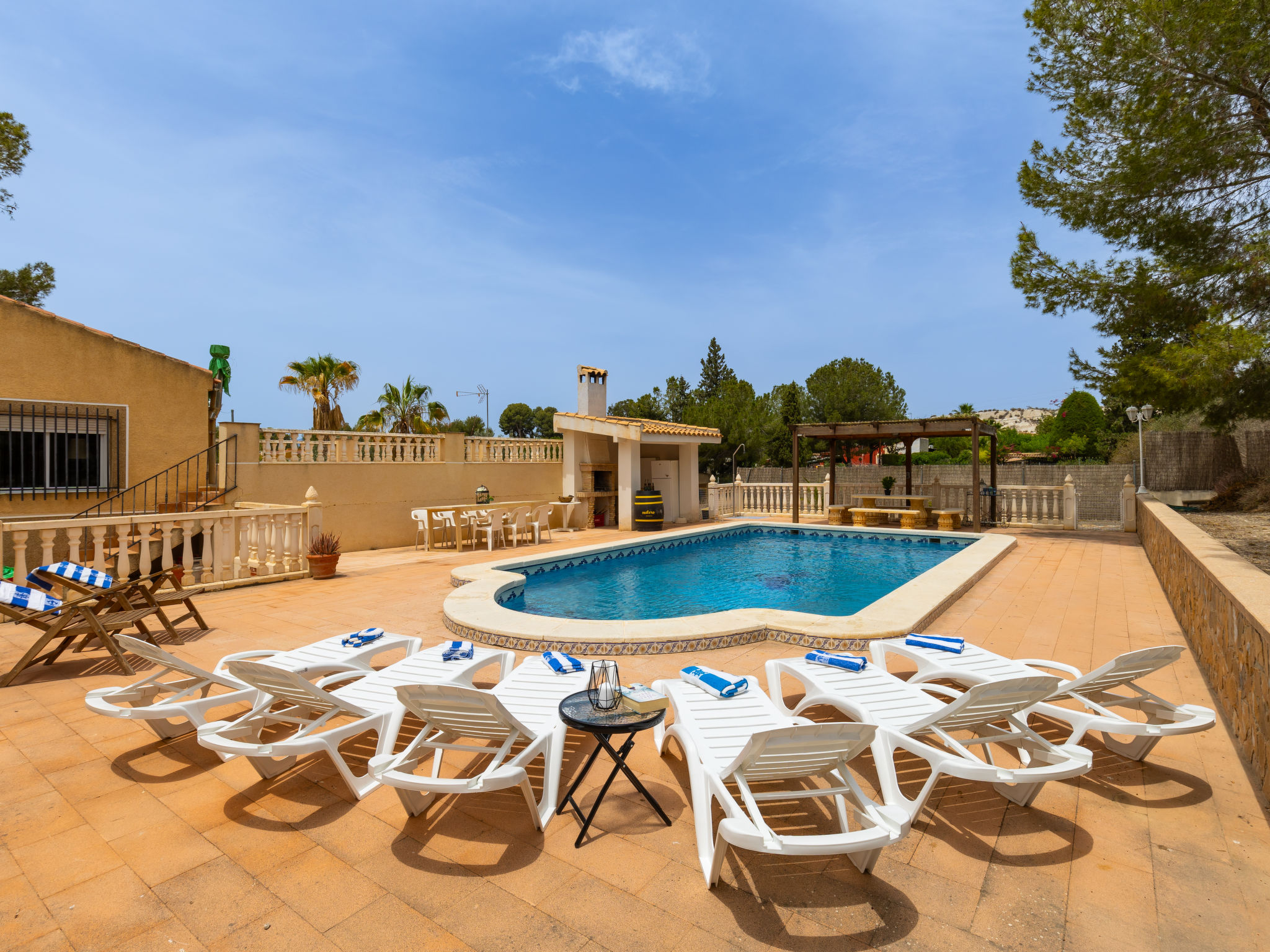 Aurea — Pool Outdoor (1 of 38)