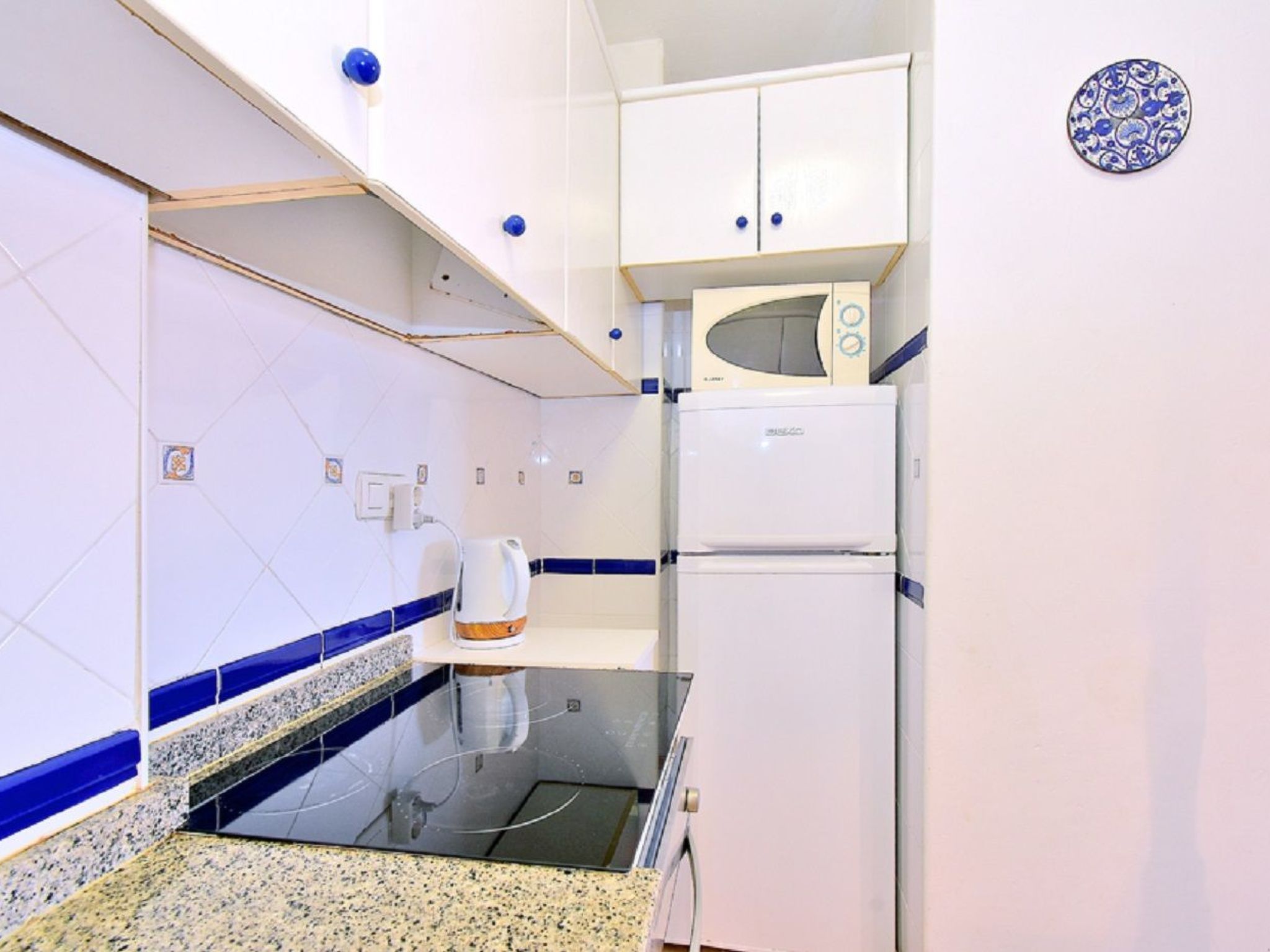 ADELFAS II - 11-Binnen