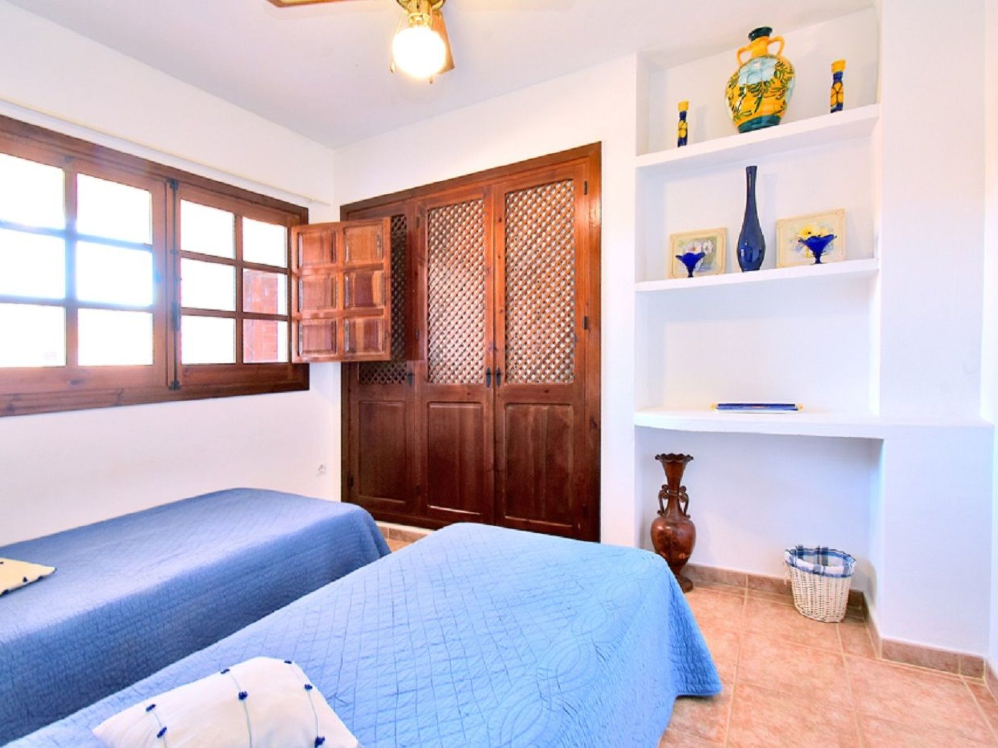 ADELFAS II - 11-Binnen