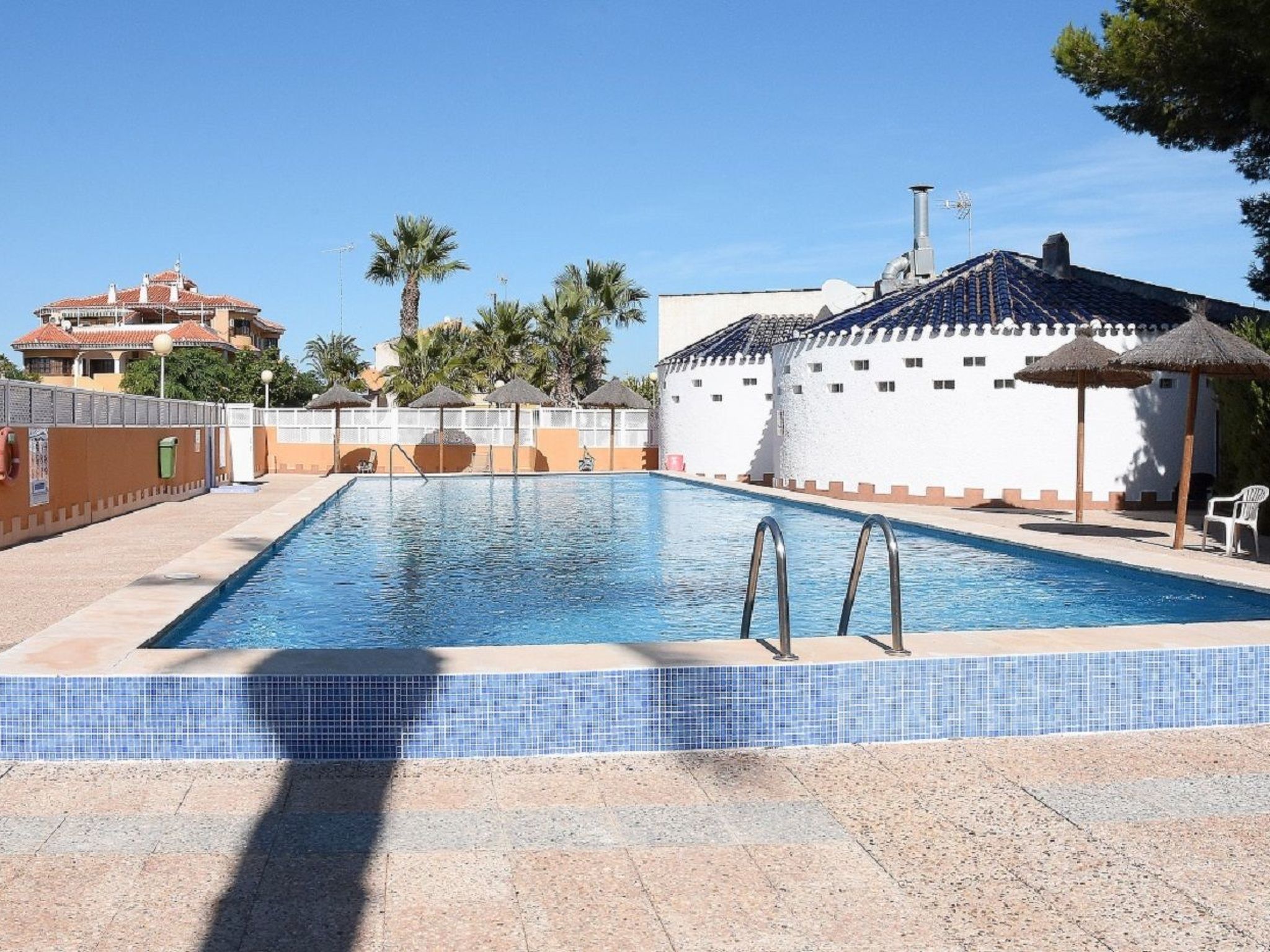 Sfeervol appartement in El Carmoli op 250m van de Middellandse Zee - foto 28