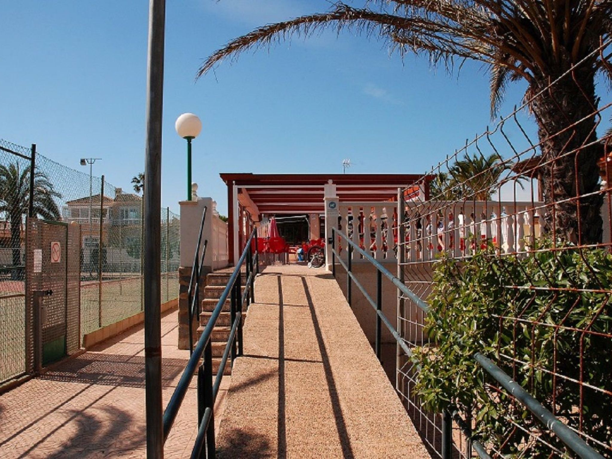 ADELFAS II - 11-Binnen