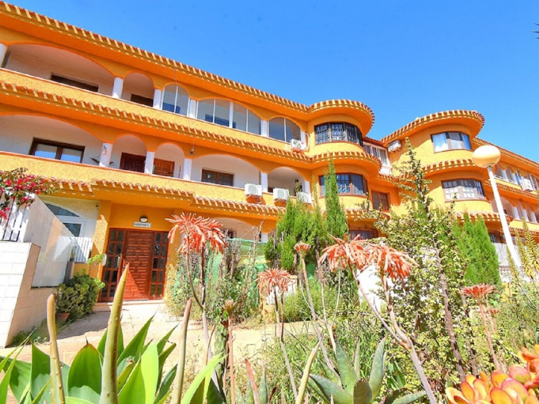 ADELFAS I - 12-Binnen