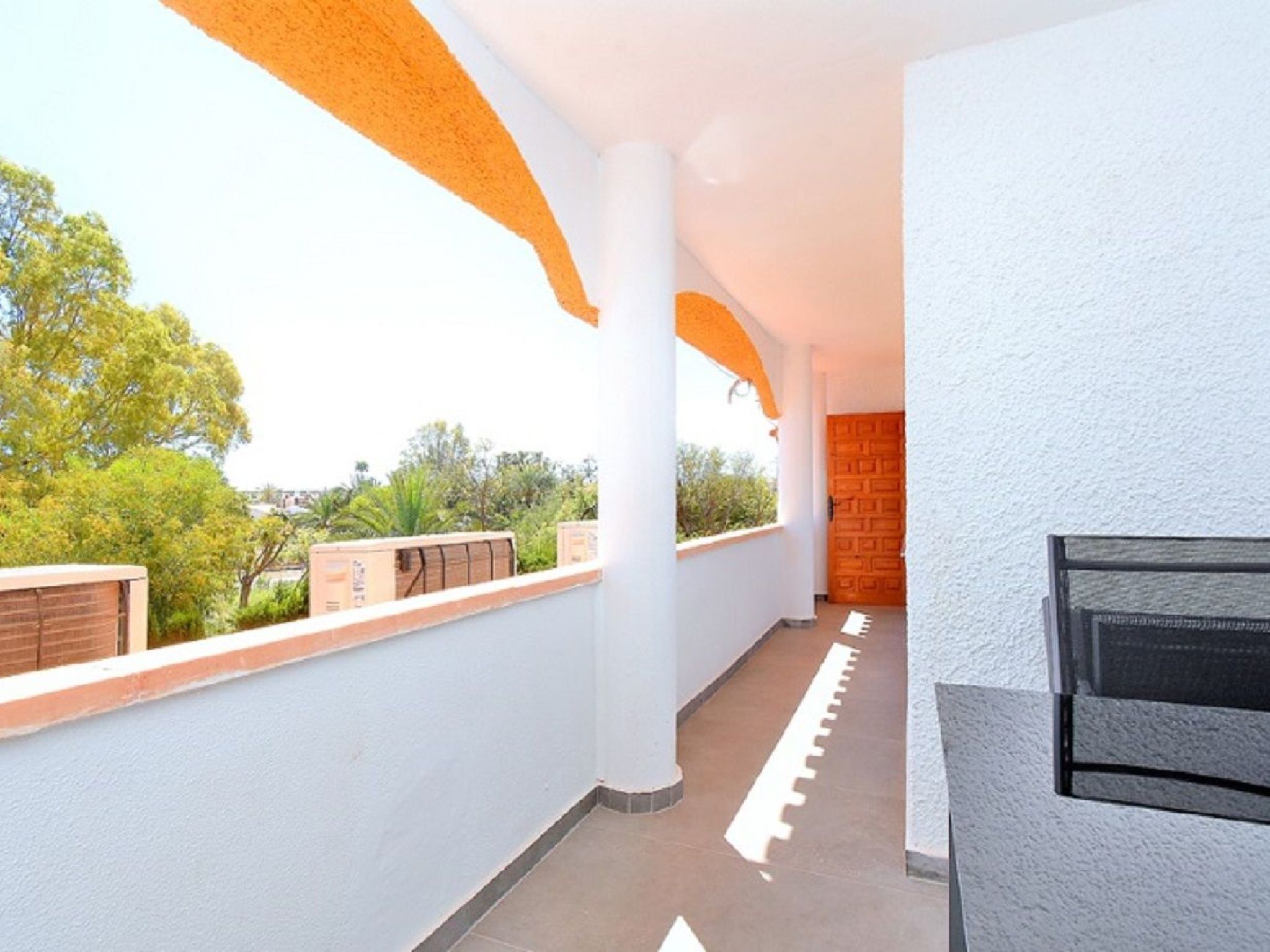 ADELFAS I - 12-Binnen