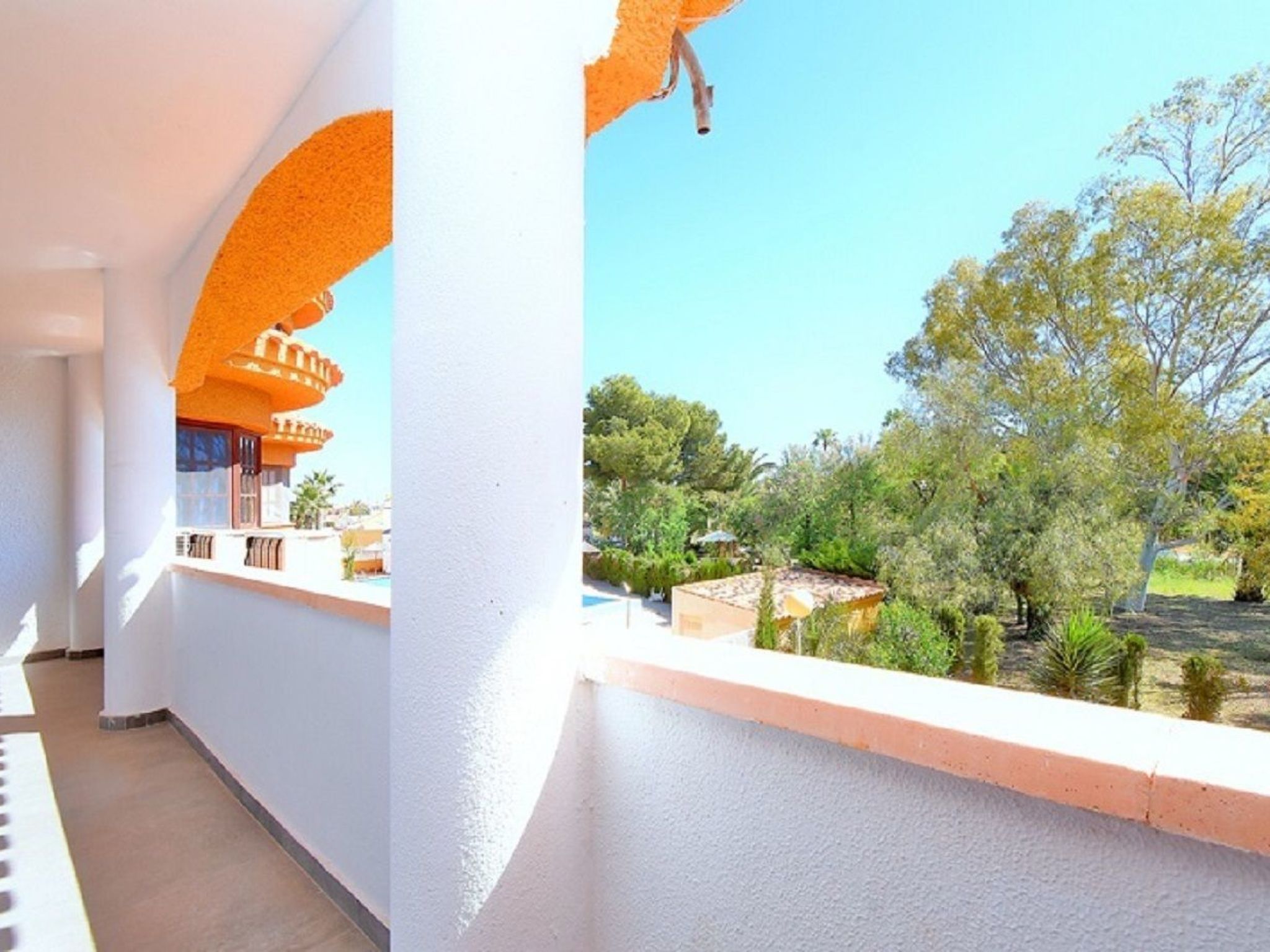 ADELFAS I - 12-Binnen