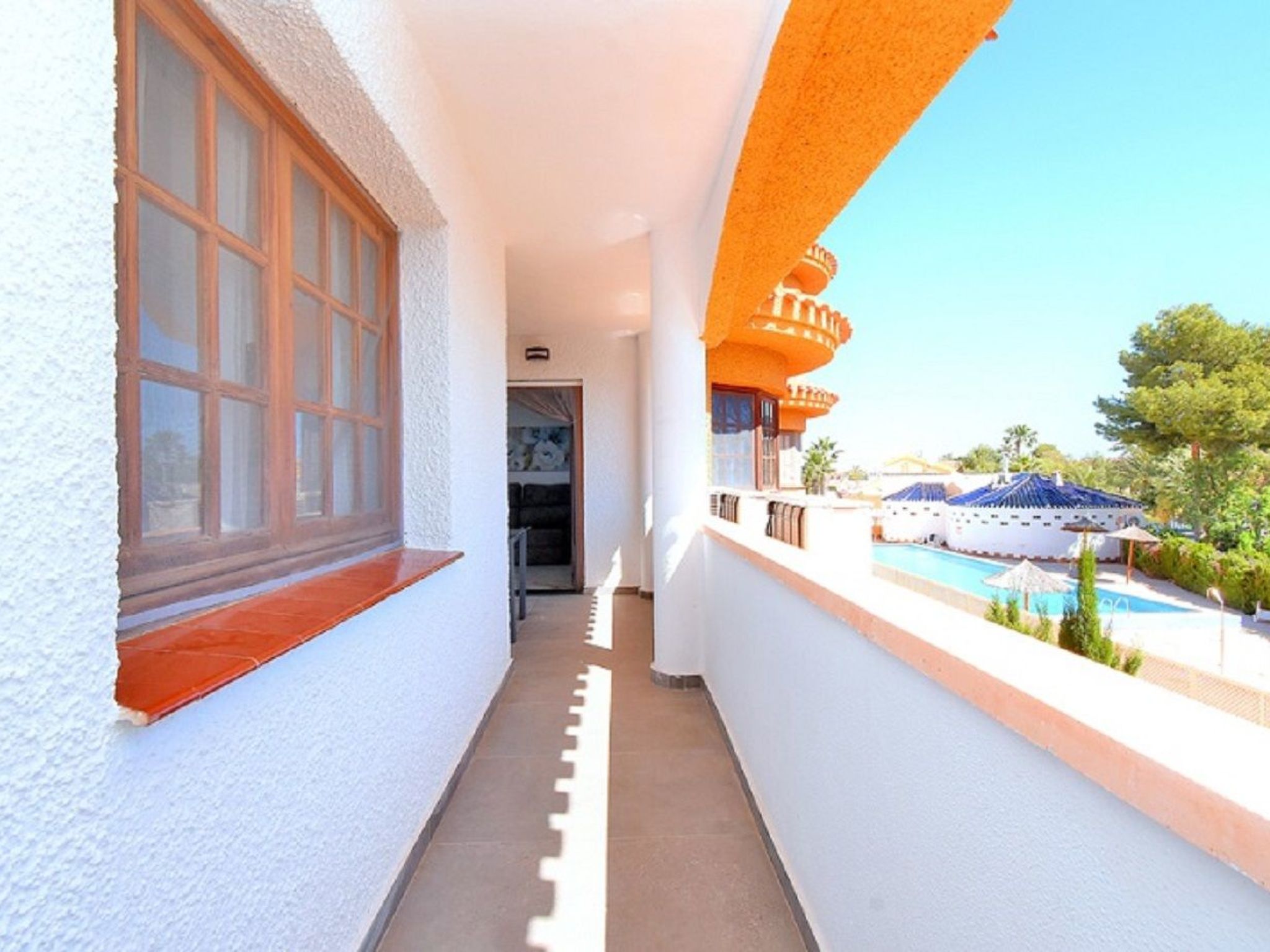 ADELFAS I - 12-Binnen