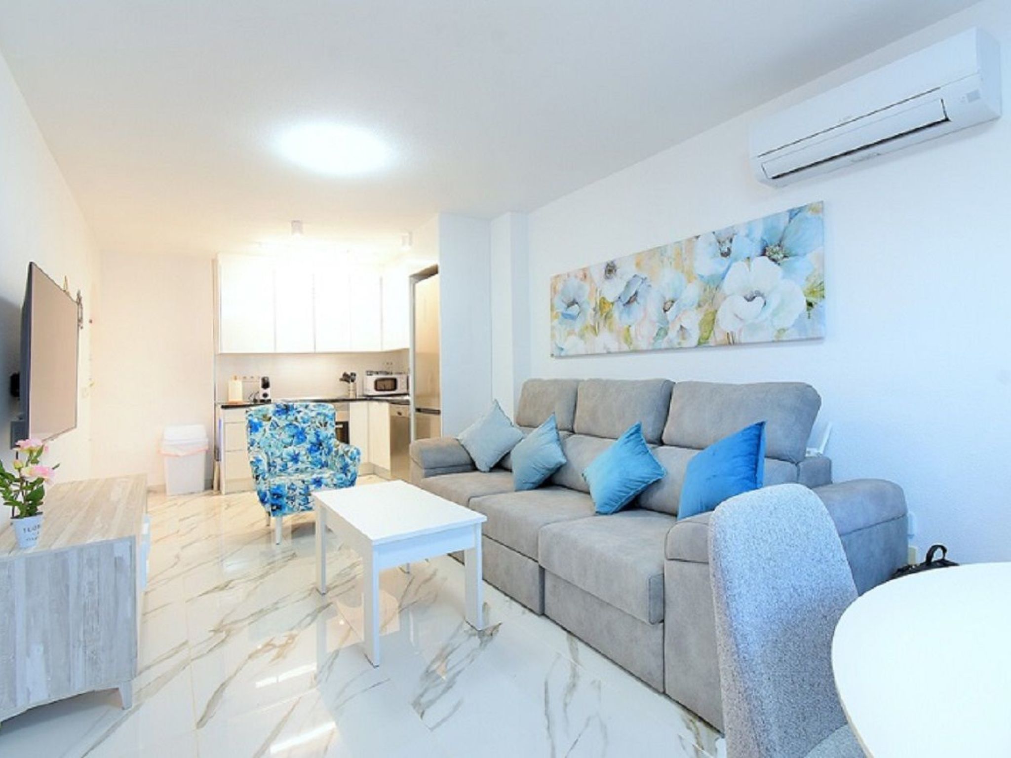 ADELFAS I - 12-Binnen