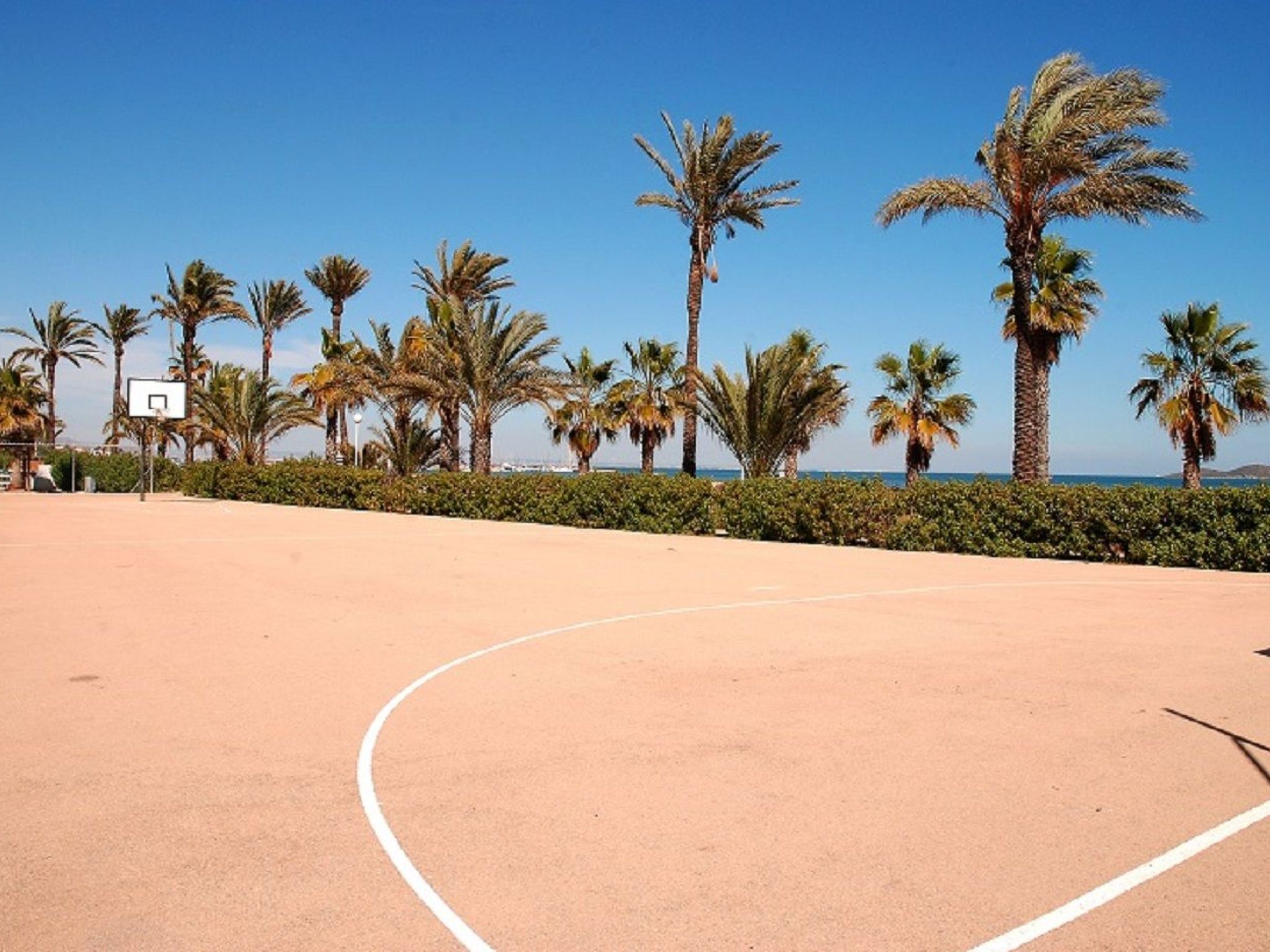 EDF. ESTRELLA 17-Binnen