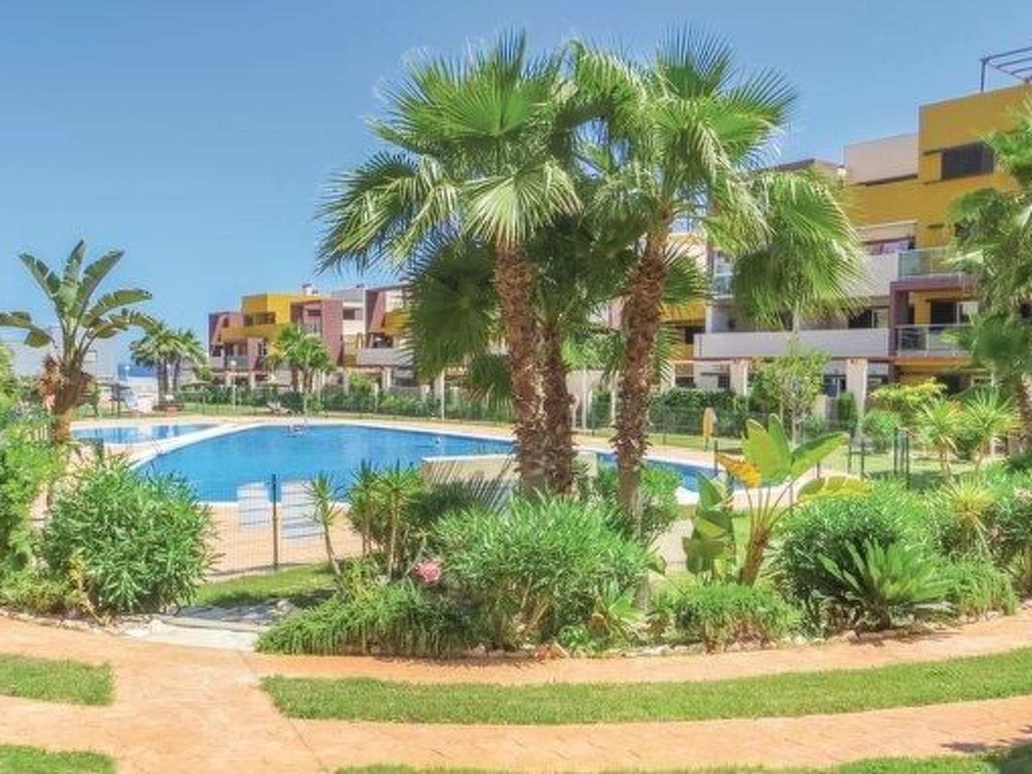 Schönes Appartement mit Grill, Pool und Terrasse-Binnen