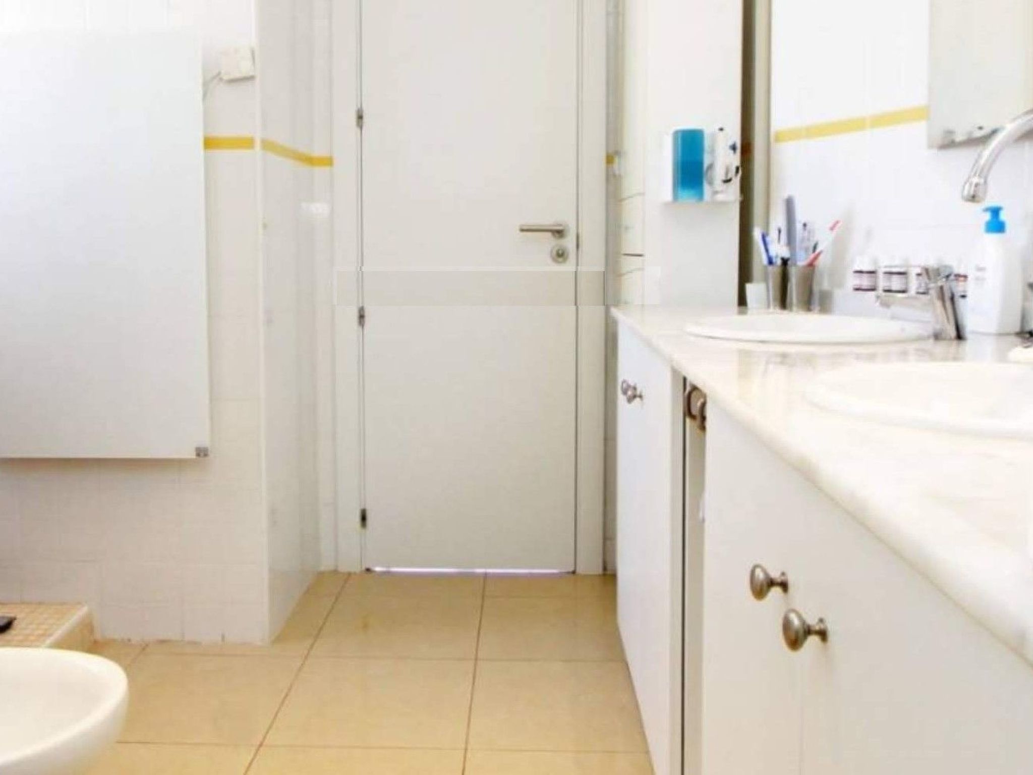 Schönes Appartement mit Grill, Pool und Terrasse-Binnen