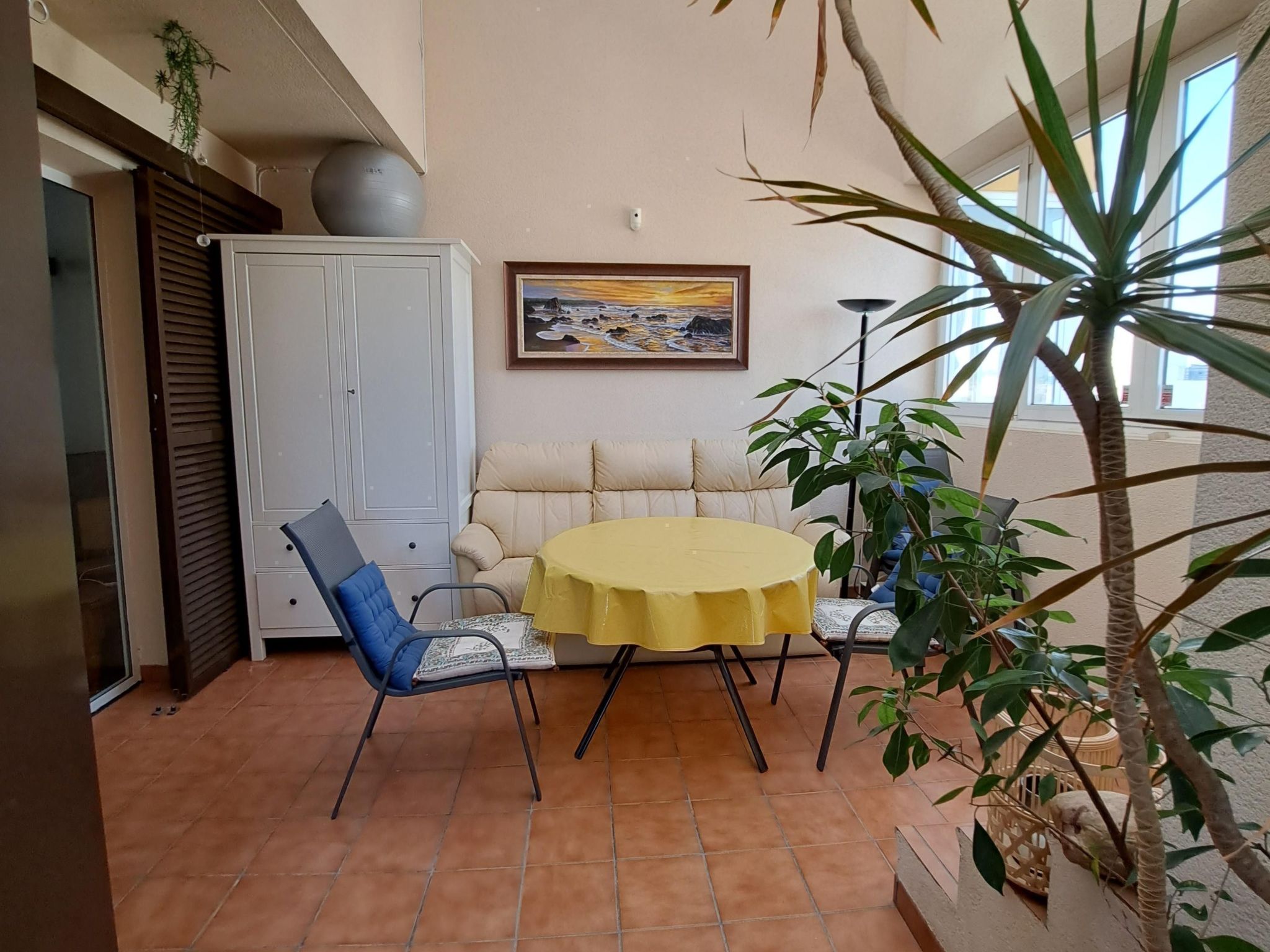 Schönes Appartement mit Grill, Pool und Terrasse-Binnen