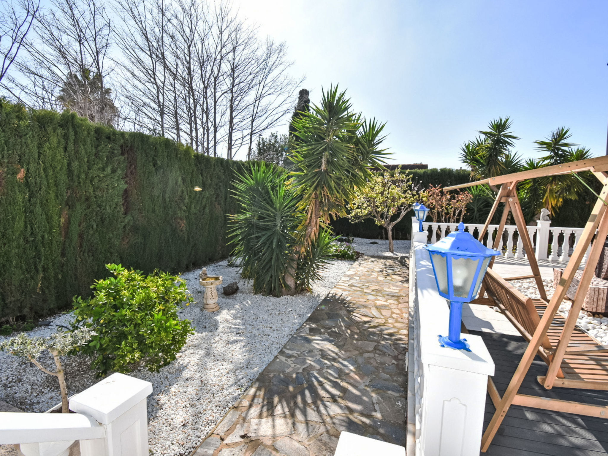 Villa Esmeralda - Draußen