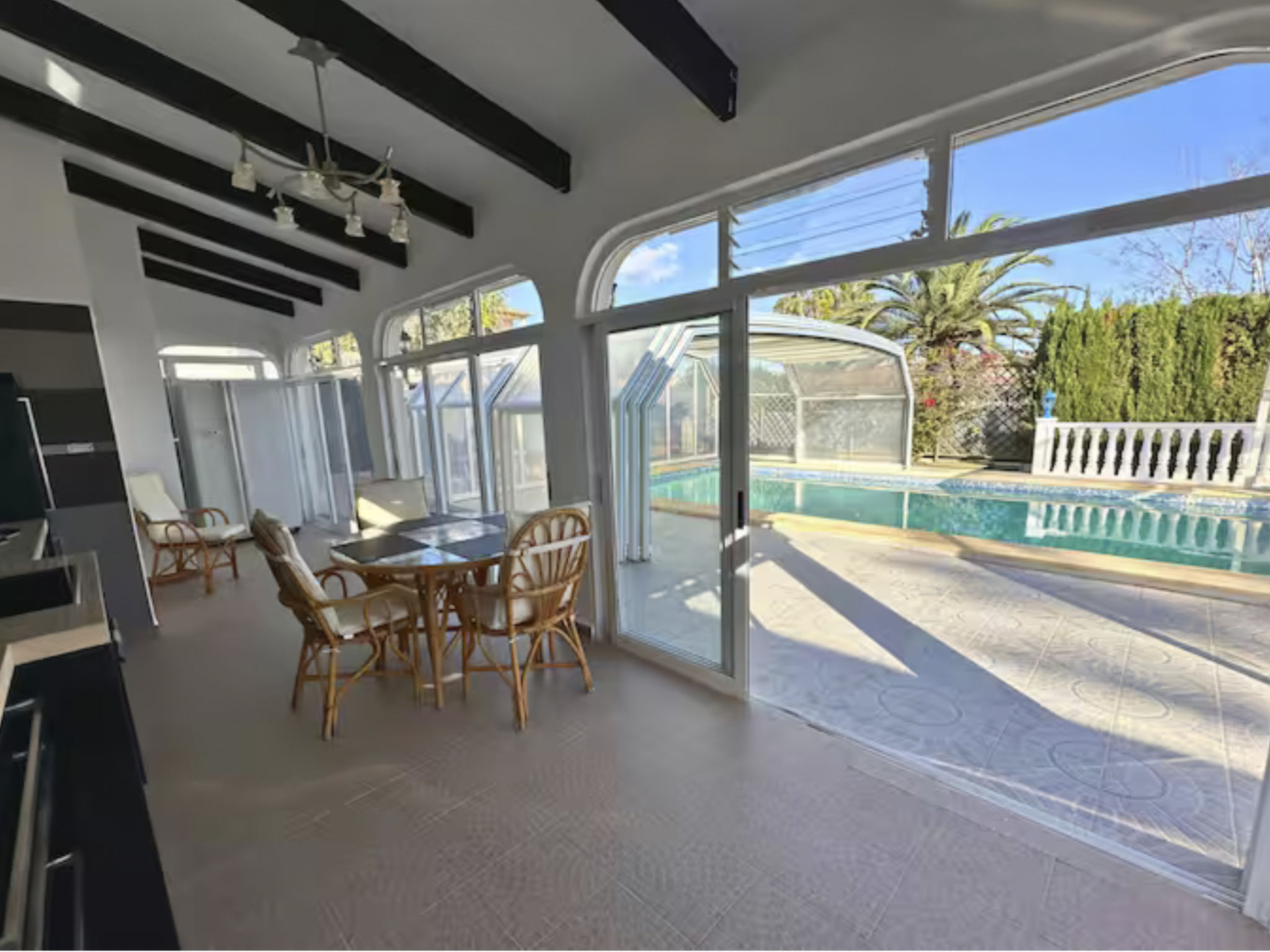 Villa Esmeralda-Binnen