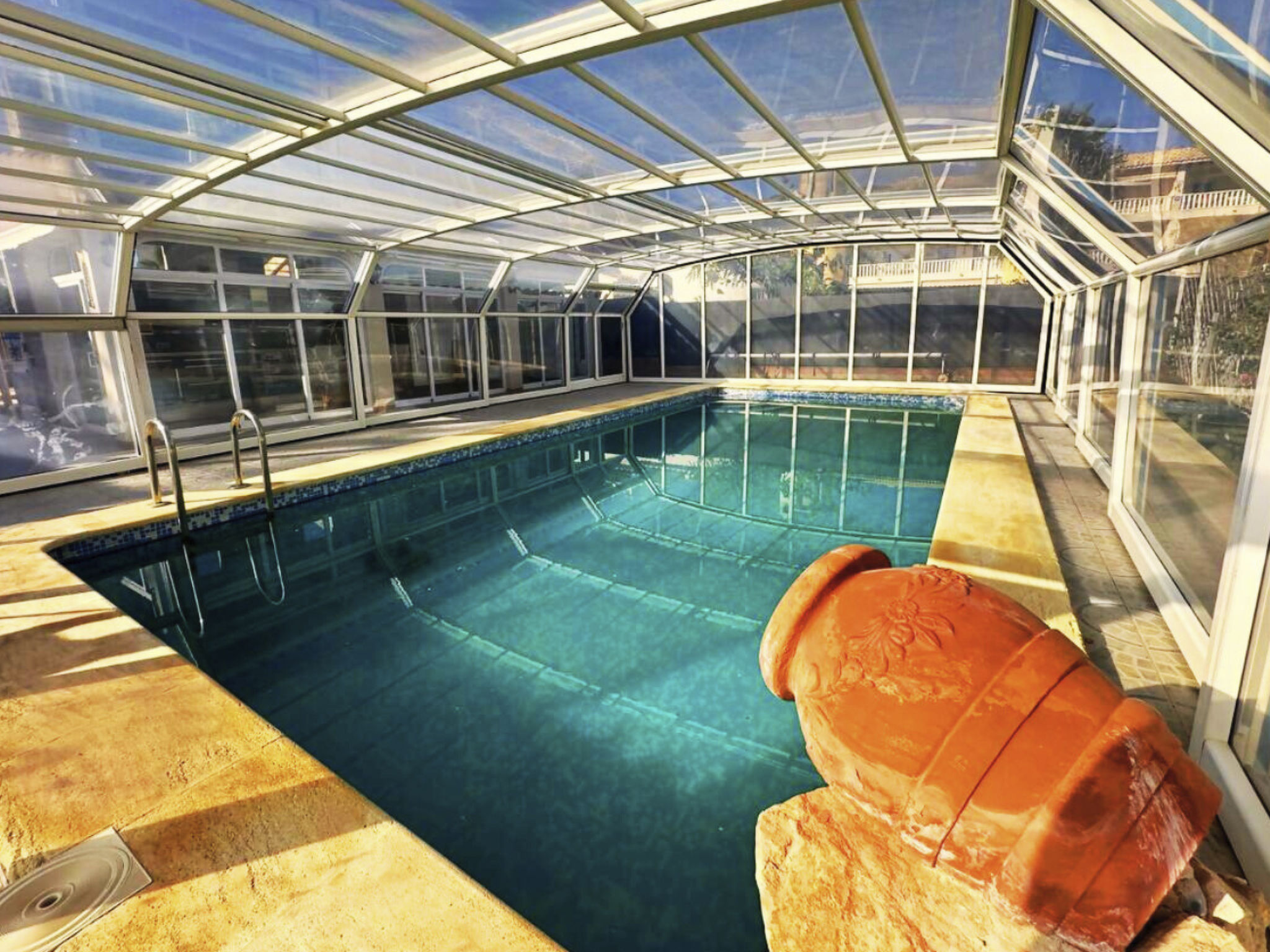 Villa Esmeralda-Binnen